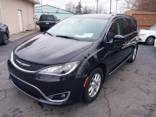 2020 Chrysler Pacifica 4d Wagon Touring L