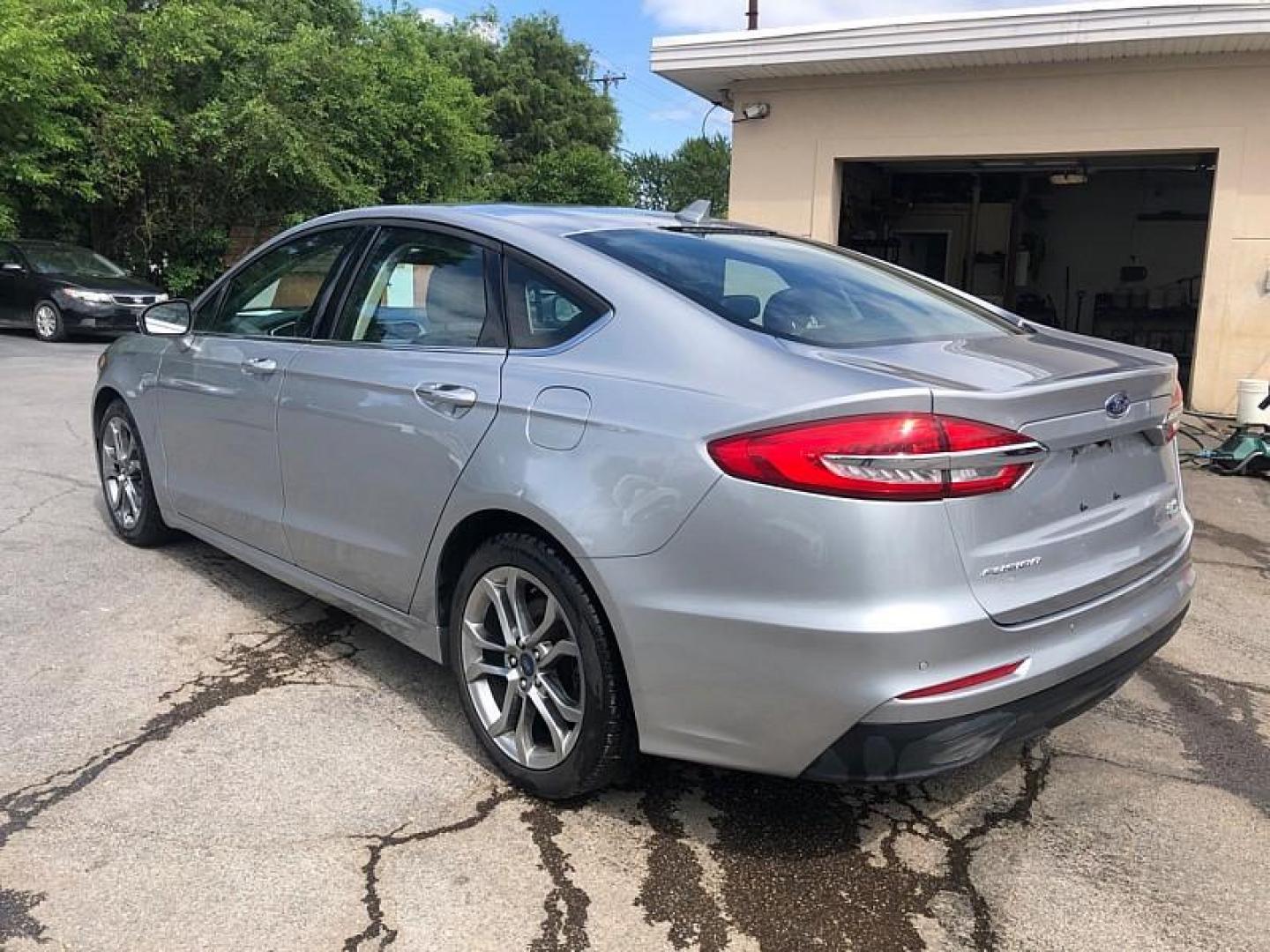 2020 SILVER /BLACK Ford Fusion SEL (3FA6P0CD5LR) with an 1.5L L4 DOHC 16V engine, 6A transmission, located at 3304 Woodville Road, Northwood, OH, 43619, (419) 210-8019, 41.612694, -83.480743 - We are #1 Auto Loan Dealer for Good Bad or No Credit we have hundreds of vehicles to choose from, stop on in or just fill out our online application to get approved for auto financing and see your credit score for free by visiting our website today. We have Low Payment Options and Terms Available - Photo#2