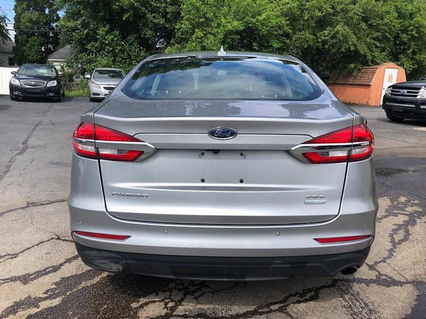 2020 SILVER /BLACK Ford Fusion SEL (3FA6P0CD5LR) with an 1.5L L4 DOHC 16V engine, 6A transmission, located at 3304 Woodville Road, Northwood, OH, 43619, (419) 210-8019, 41.612694, -83.480743 - We are #1 Auto Loan Dealer for Good Bad or No Credit we have hundreds of vehicles to choose from, stop on in or just fill out our online application to get approved for auto financing and see your credit score for free by visiting our website today. We have Low Payment Options and Terms Available - Photo#3