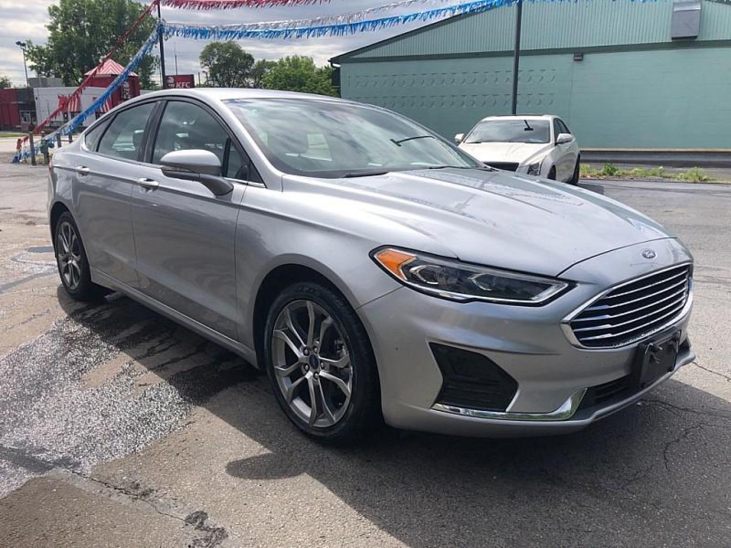 2020 SILVER /BLACK Ford Fusion SEL (3FA6P0CD5LR) with an 1.5L L4 DOHC 16V engine, 6A transmission, located at 3304 Woodville Road, Northwood, OH, 43619, (419) 210-8019, 41.612694, -83.480743 - We are #1 Auto Loan Dealer for Good Bad or No Credit we have hundreds of vehicles to choose from, stop on in or just fill out our online application to get approved for auto financing and see your credit score for free by visiting our website today. We have Low Payment Options and Terms Available - Photo#6