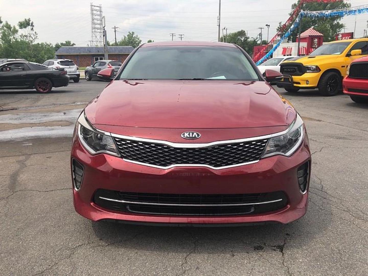 2018 RED /BLACK Kia Optima LX (5XXGT4L30JG) with an 2.4L L4 DOHC 16V engine, 6A transmission, located at 3304 Woodville Road, Northwood, OH, 43619, (419) 210-8019, 41.612694, -83.480743 - Photo#7