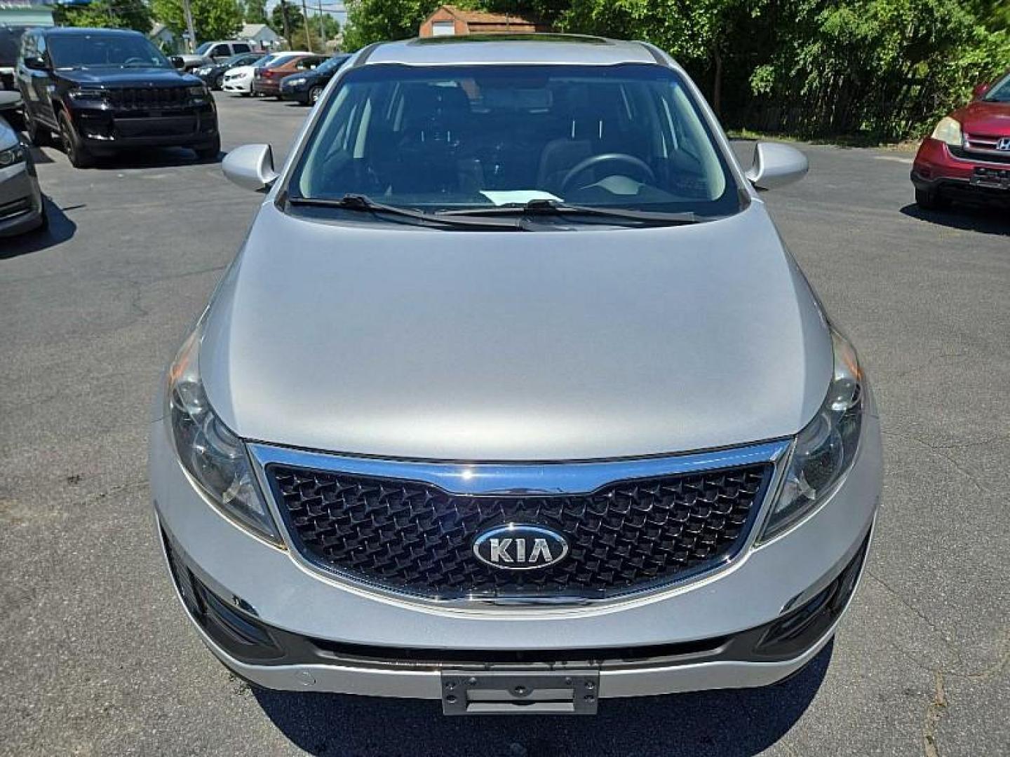 2016 SILVER /BLACK Kia Sportage LX FWD (KNDPB3ACXG7) with an 2.4L V6 DOHC 24V engine, 6-Speed Automatic transmission, located at 3304 Woodville Road, Northwood, OH, 43619, (419) 210-8019, 41.612694, -83.480743 - We are #1 Auto Loan Dealer for Good Bad or No Credit we have hundreds of vehicles to choose from, stop on in or just fill out our online application to get approved for auto financing and see your credit score for free by visiting our website today. We have Low Payment Options and Terms Available - Photo#7