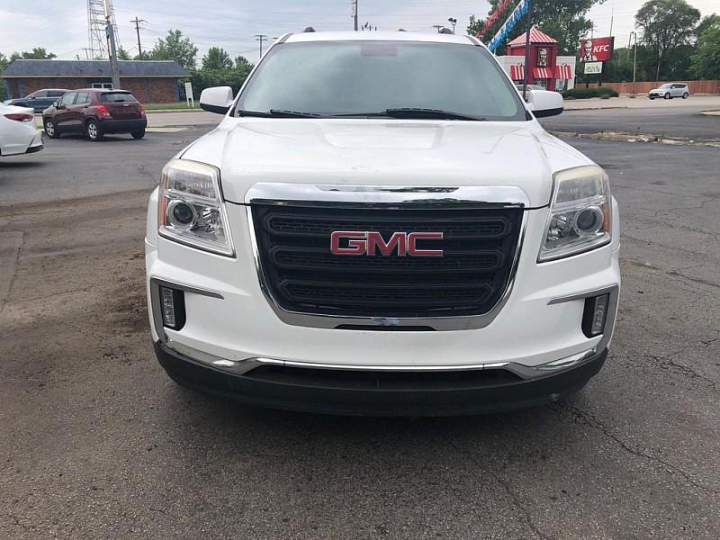 2017 WHITE /WHITE GMC Terrain SLE2 AWD (2GKFLTEK8H6) with an 2.4L L4 DOHC 16V engine, 6A transmission, located at 3304 Woodville Road, Northwood, OH, 43619, (419) 210-8019, 41.612694, -83.480743 - We are #1 Auto Loan Dealer for Good Bad or No Credit we have hundreds of vehicles to choose from, stop on in or just fill out our online application to get approved for auto financing and see your credit score for free by visiting our website today. We have Low Payment Options and Terms Available - Photo#27