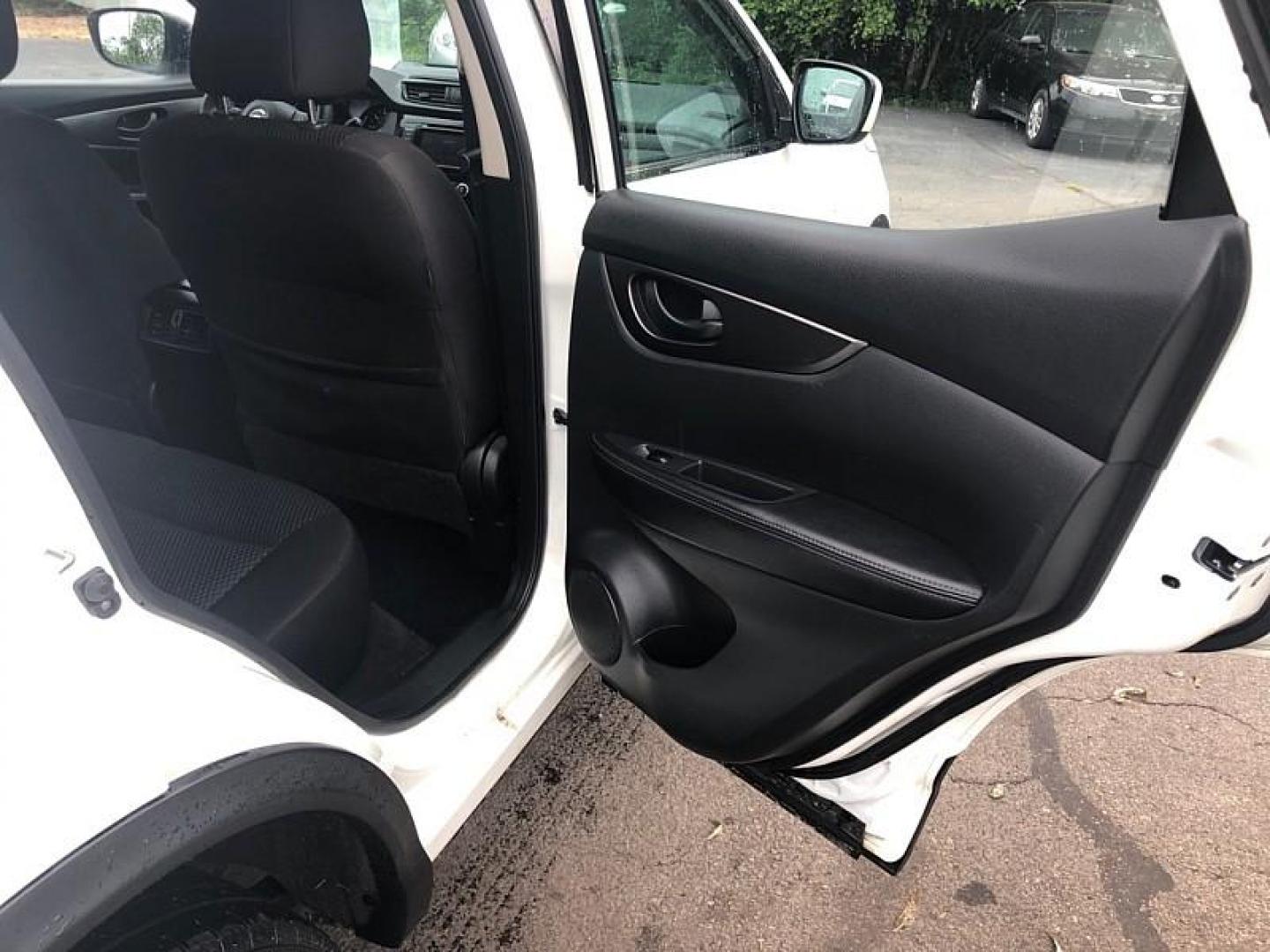 2019 WHITE /BLACK Nissan Rogue Sport SL (JN1BJ1CP5KW) with an 2.0L L4 DOHC 16V engine, CVT transmission, located at 3304 Woodville Road, Northwood, OH, 43619, (419) 210-8019, 41.612694, -83.480743 - We are #1 Auto Loan Dealer for Good Bad or No Credit we have hundreds of vehicles to choose from, stop on in or just fill out our online application to get approved for auto financing and see your credit score for free by visiting our website today. We have Low Payment Options and Terms Available - Photo#13