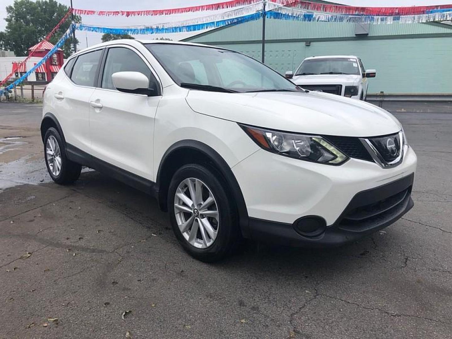 2019 WHITE /BLACK Nissan Rogue Sport SL (JN1BJ1CP5KW) with an 2.0L L4 DOHC 16V engine, CVT transmission, located at 3304 Woodville Road, Northwood, OH, 43619, (419) 210-8019, 41.612694, -83.480743 - We are #1 Auto Loan Dealer for Good Bad or No Credit we have hundreds of vehicles to choose from, stop on in or just fill out our online application to get approved for auto financing and see your credit score for free by visiting our website today. We have Low Payment Options and Terms Available - Photo#6