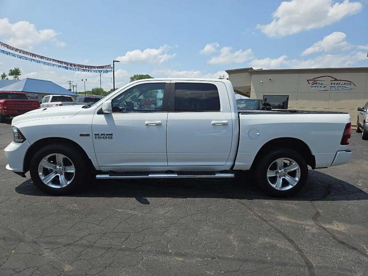 2016 WHITE /BLACK RAM 1500 Sport Crew Cab SWB 4WD (1C6RR7MT5GS) with an 5.7L V8 OHV 16V engine, 6A transmission, located at 3304 Woodville Road, Northwood, OH, 43619, (419) 210-8019, 41.612694, -83.480743 - We are #1 Auto Loan Dealer for Good Bad or No Credit we have hundreds of vehicles to choose from, stop on in or just fill out our online application to get approved for auto financing and see your credit score for free by visiting our website today. We have Low Payment Options and Terms Available - Photo#1