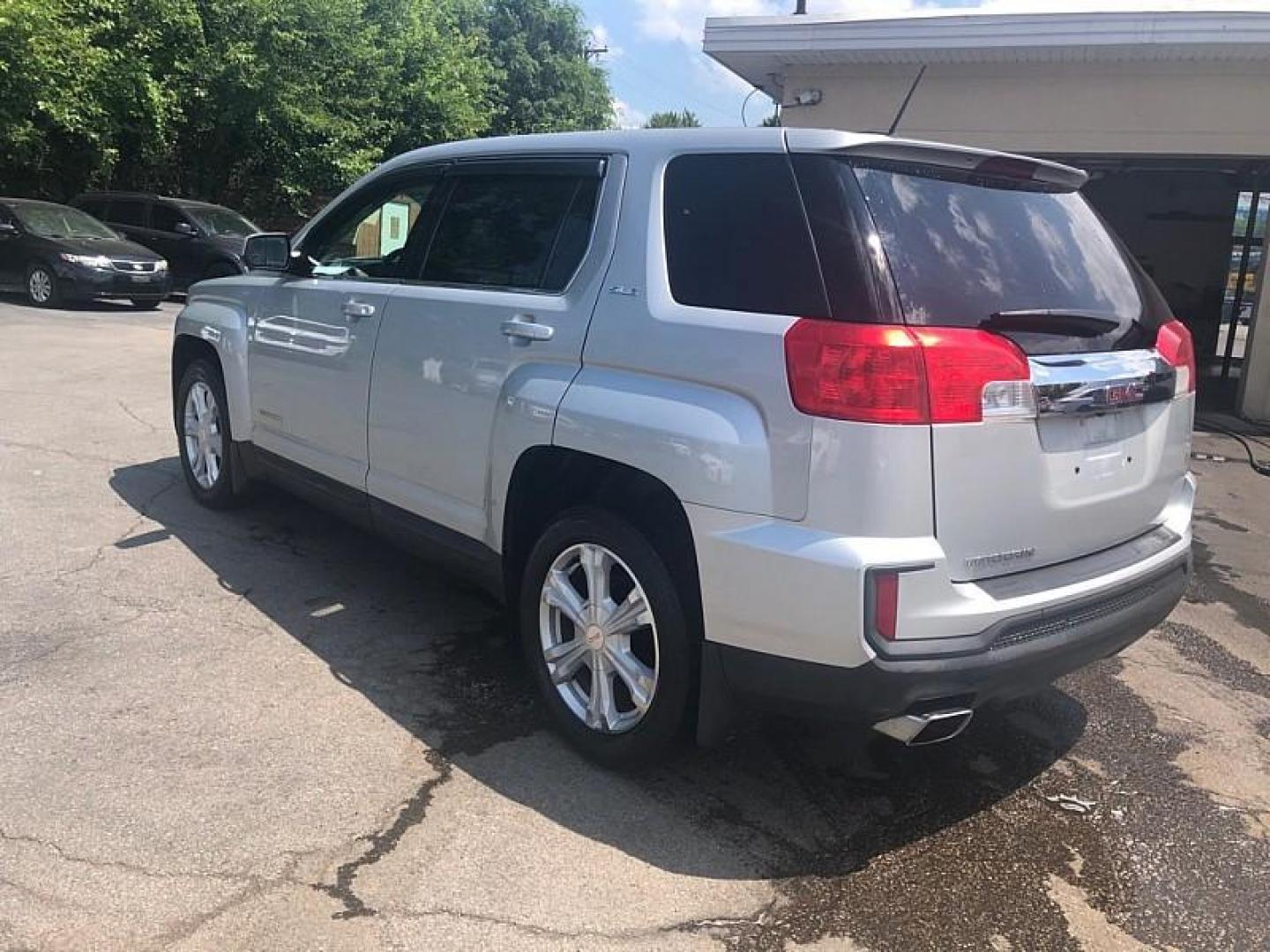 2017 SILVER GMC Terrain SLE1 FWD (2GKALMEK0H6) with an 2.4L L4 DOHC 16V engine, 6A transmission, located at 3304 Woodville Road, Northwood, OH, 43619, (419) 210-8019, 41.612694, -83.480743 - Photo#2