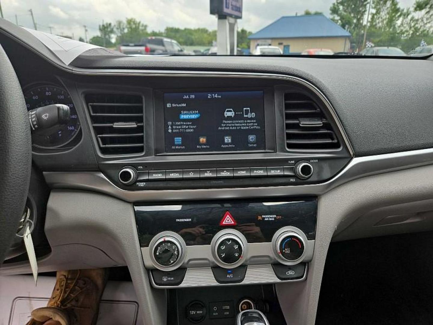 2019 RED /TAN Hyundai Elantra Limited (KMHD84LF6KU) with an 1.8L L4 DOHC 16V engine, 6A transmission, located at 3304 Woodville Road, Northwood, OH, 43619, (419) 210-8019, 41.612694, -83.480743 - We are #1 Auto Loan Dealer for Good Bad or No Credit we have hundreds of vehicles to choose from, stop on in or just fill out our online application to get approved for auto financing and see your credit score for free by visiting our website today. We have Low Payment Options and Terms Available - Photo#20