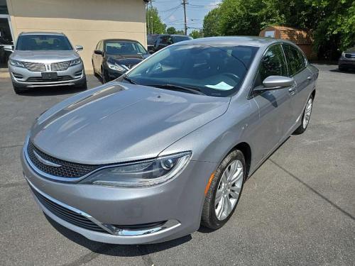 2016 Chrysler 200 SEDAN 4-DR