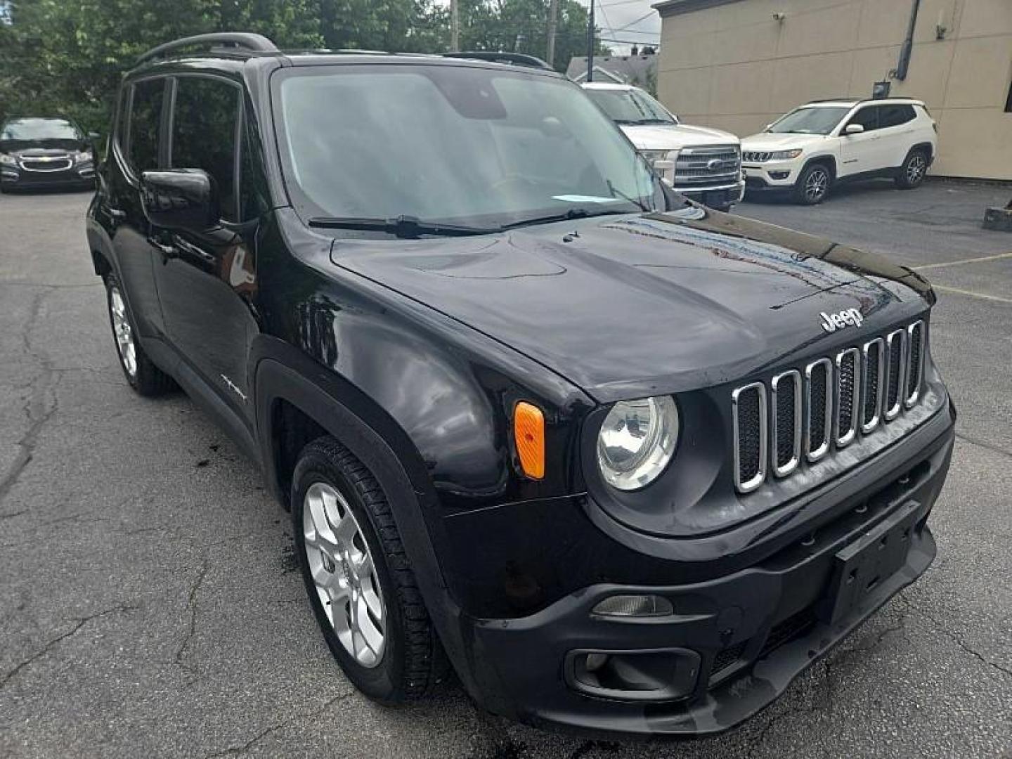 2017 BLACK /BLACK Jeep Renegade Latitude FWD (ZACCJABBXHP) with an 2.4L L4 DOHC 16V engine, 6M transmission, located at 3304 Woodville Road, Northwood, OH, 43619, (419) 210-8019, 41.612694, -83.480743 - We are #1 Auto Loan Dealer for Good Bad or No Credit we have hundreds of vehicles to choose from, stop on in or just fill out our online application to get approved for auto financing and see your credit score for free by visiting our website today. We have Low Payment Options and Terms Available - Photo#6