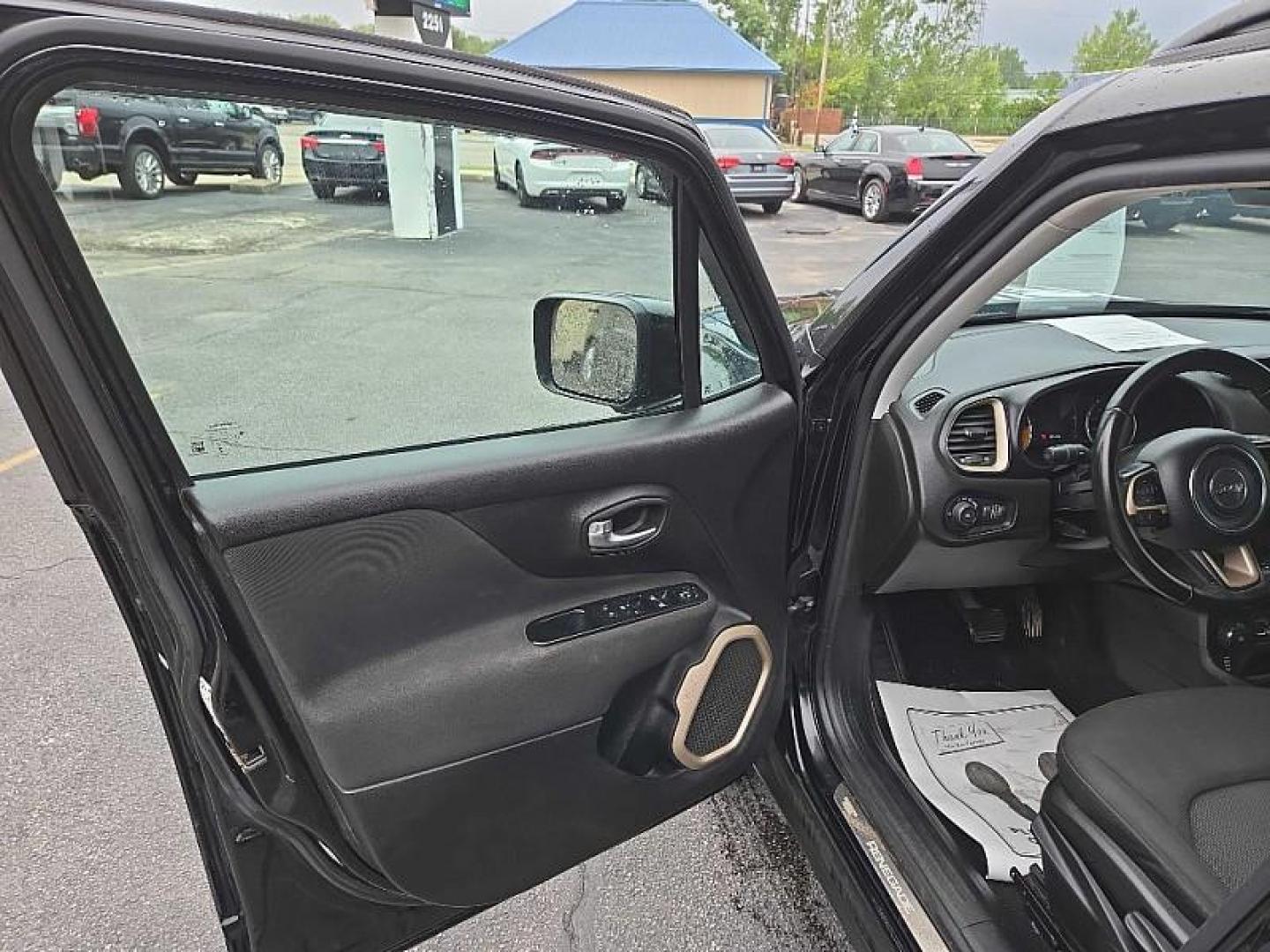 2017 BLACK /BLACK Jeep Renegade Latitude 4WD (ZACCJBBB5HP) with an 2.4L L4 DOHC 16V engine, 6M transmission, located at 3304 Woodville Road, Northwood, OH, 43619, (419) 210-8019, 41.612694, -83.480743 - We are #1 Auto Loan Dealer for Good Bad or No Credit we have hundreds of vehicles to choose from, stop on in or just fill out our online application to get approved for auto financing and see your credit score for free by visiting our website today. We have Low Payment Options and Terms Available - Photo#8