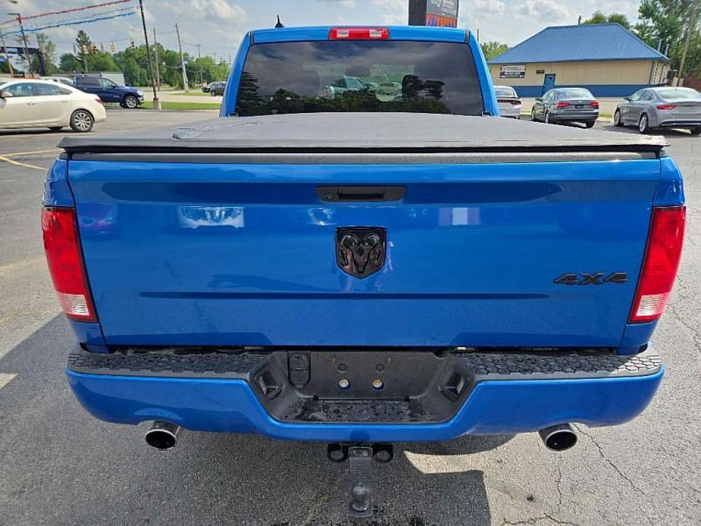 2019 BLUE /BLACK RAM 1500 Tradesman Crew Cab SWB 4WD (1C6RR7KT9KS) with an 5.7L V8 OHV 16V engine, 8A transmission, located at 3304 Woodville Road, Northwood, OH, 43619, (419) 210-8019, 41.612694, -83.480743 - We are #1 Auto Loan Dealer for Good Bad or No Credit we have hundreds of vehicles to choose from, stop on in or just fill out our online application to get approved for auto financing and see your credit score for free by visiting our website today. We have Low Payment Options and Terms Available - Photo#3