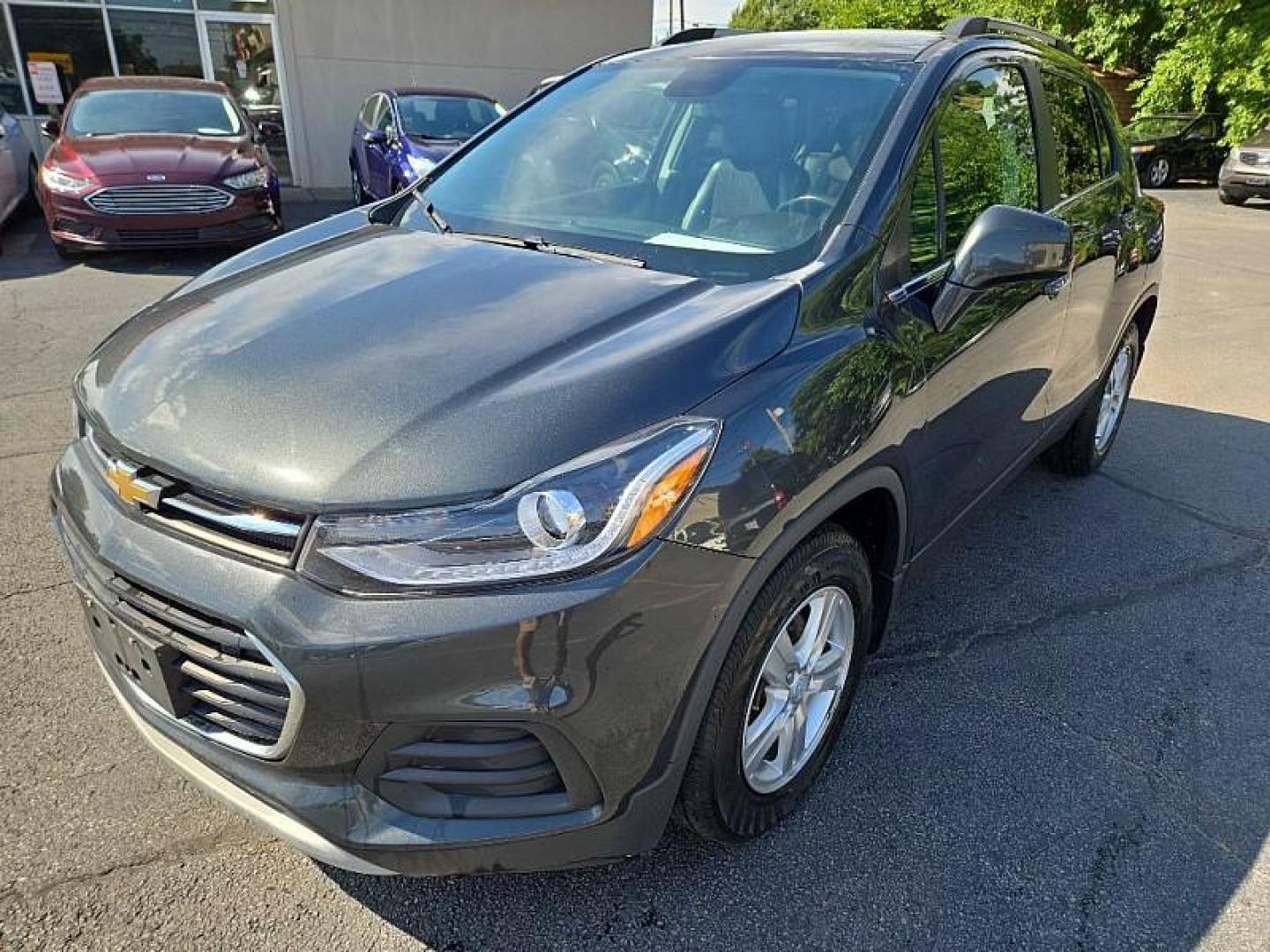 2018 GRAY /BLACK Chevrolet Trax LT FWD (3GNCJLSB5JL) with an 1.4L L4 DOHC 16V engine, 6A transmission, located at 3304 Woodville Road, Northwood, OH, 43619, (419) 210-8019, 41.612694, -83.480743 - We are #1 Auto Loan Dealer for Good Bad or No Credit we have hundreds of vehicles to choose from, stop on in or just fill out our online application to get approved for auto financing and see your credit score for free by visiting our website today. We have Low Payment Options and Terms Available - Photo#0