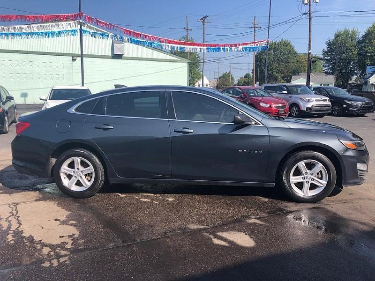 2020 GRAY /GREY Chevrolet Malibu 1FL (1G1ZC5ST7LF) with an 1.5L L4 DOHC 16V engine, 6A transmission, located at 3304 Woodville Road, Northwood, OH, 43619, (419) 210-8019, 41.612694, -83.480743 - We are #1 Auto Loan Dealer for Good Bad or No Credit we have hundreds of vehicles to choose from, stop on in or just fill out our online application to get approved for auto financing and see your credit score for free by visiting our website today. We have Low Payment Options and Terms Available - Photo#5