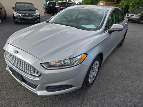 2013 Ford Fusion SEDAN 4-DR