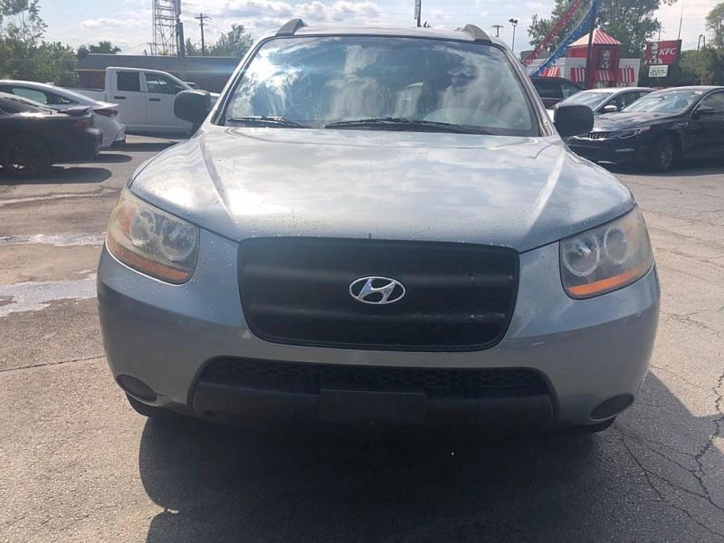 2009 SILVER /GREY Hyundai Santa Fe GLS (5NMSG13D39H) with an 2.7L V6 DOHC 24V engine, Automatic 4-Spd w/Overdrive and Shiftronic transmission, located at 3304 Woodville Road, Northwood, OH, 43619, (419) 210-8019, 41.612694, -83.480743 - We are #1 Auto Loan Dealer for Good Bad or No Credit we have hundreds of vehicles to choose from, stop on in or just fill out our online application to get approved for auto financing and see your credit score for free by visiting our website today. We have Low Payment Options and Terms Available - Photo#7