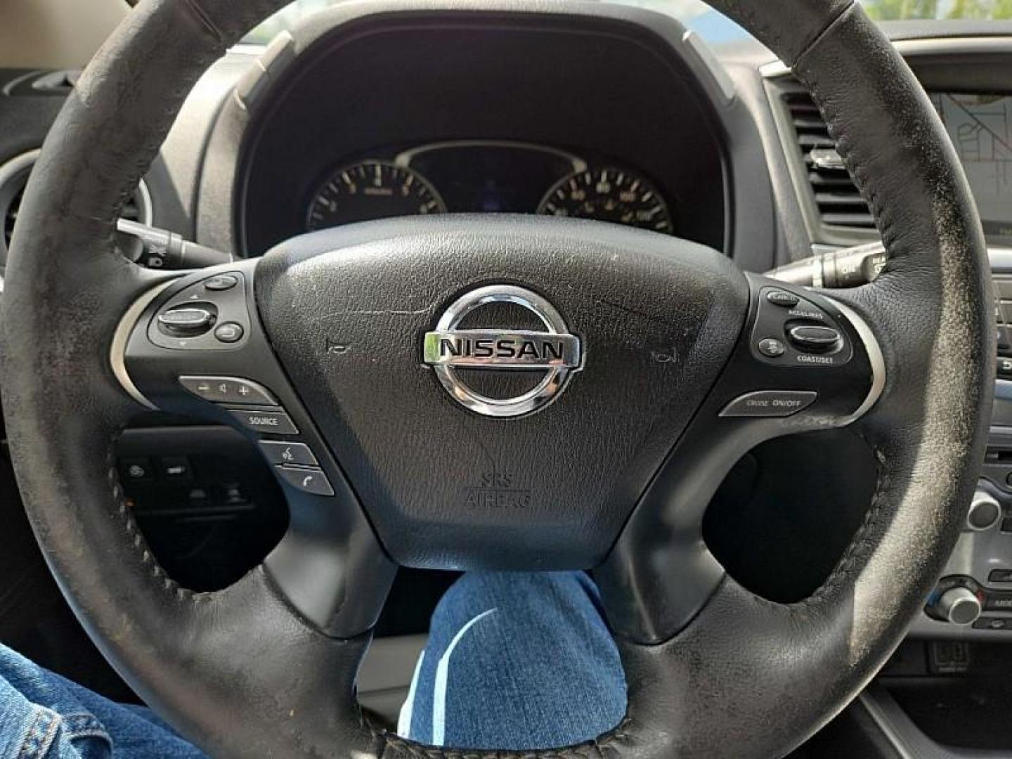 2020 BLUE /BLACK Nissan Pathfinder SL (5N1DR2CN5LC) with an 3.5L V6 DOHC 24V engine, CVT transmission, located at 3304 Woodville Road, Northwood, OH, 43619, (419) 210-8019, 41.612694, -83.480743 - We are #1 Auto Loan Dealer for Good Bad or No Credit we have hundreds of vehicles to choose from, stop on in or just fill out our online application to get approved for auto financing and see your credit score for free by visiting our website today. We have Low Payment Options and Terms Available - Photo#20