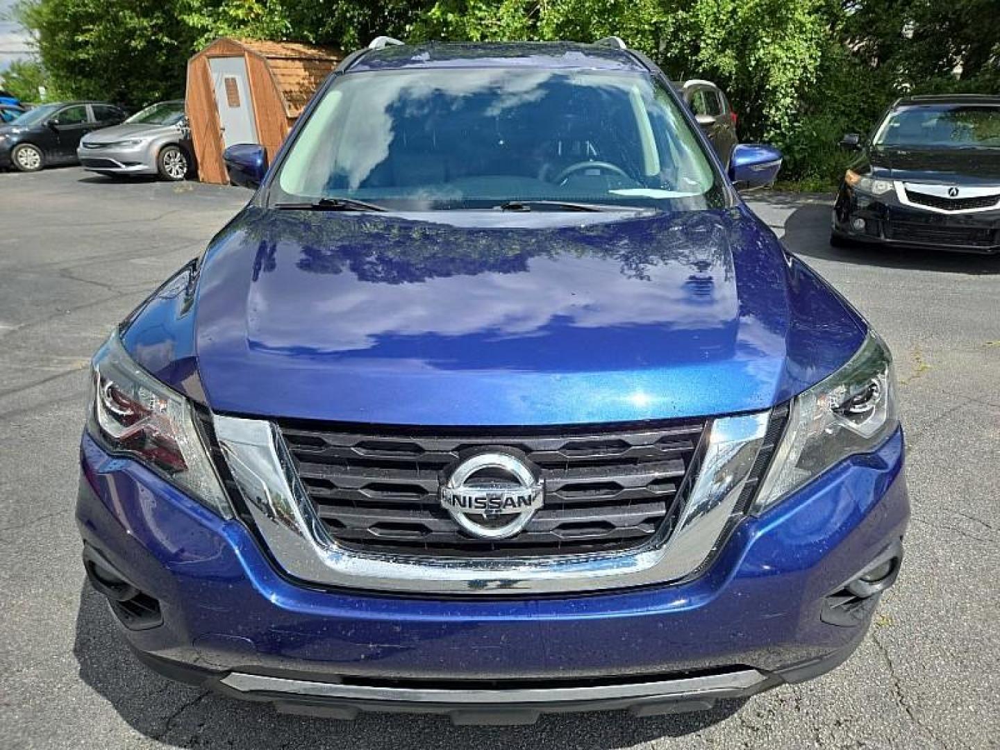 2020 BLUE /BLACK Nissan Pathfinder SL (5N1DR2CN5LC) with an 3.5L V6 DOHC 24V engine, CVT transmission, located at 3304 Woodville Road, Northwood, OH, 43619, (419) 210-8019, 41.612694, -83.480743 - We are #1 Auto Loan Dealer for Good Bad or No Credit we have hundreds of vehicles to choose from, stop on in or just fill out our online application to get approved for auto financing and see your credit score for free by visiting our website today. We have Low Payment Options and Terms Available - Photo#7