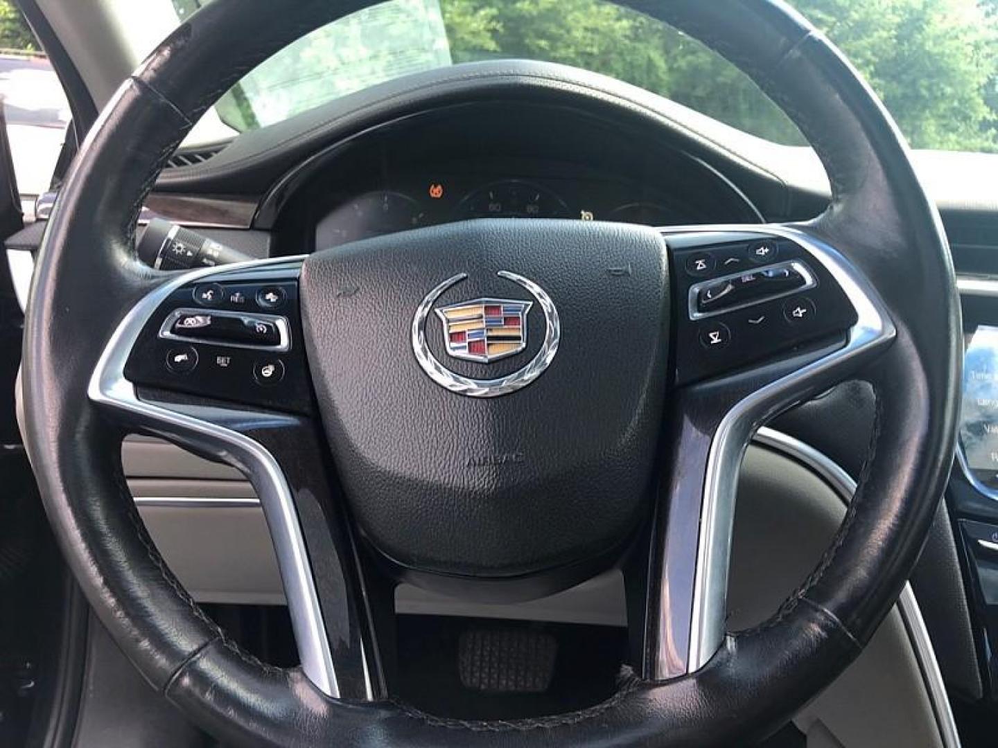 2014 Gray /TAN Cadillac XTS Premium FWD (2G61P5S34E9) with an 3.6L V6 DOHC 24V engine, 6-Speed Automatic transmission, located at 3304 Woodville Road, Northwood, OH, 43619, (419) 210-8019, 41.612694, -83.480743 - Photo#18