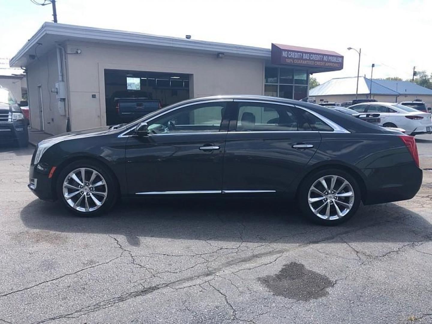 2014 Gray /TAN Cadillac XTS Premium FWD (2G61P5S34E9) with an 3.6L V6 DOHC 24V engine, 6-Speed Automatic transmission, located at 3304 Woodville Road, Northwood, OH, 43619, (419) 210-8019, 41.612694, -83.480743 - Photo#1