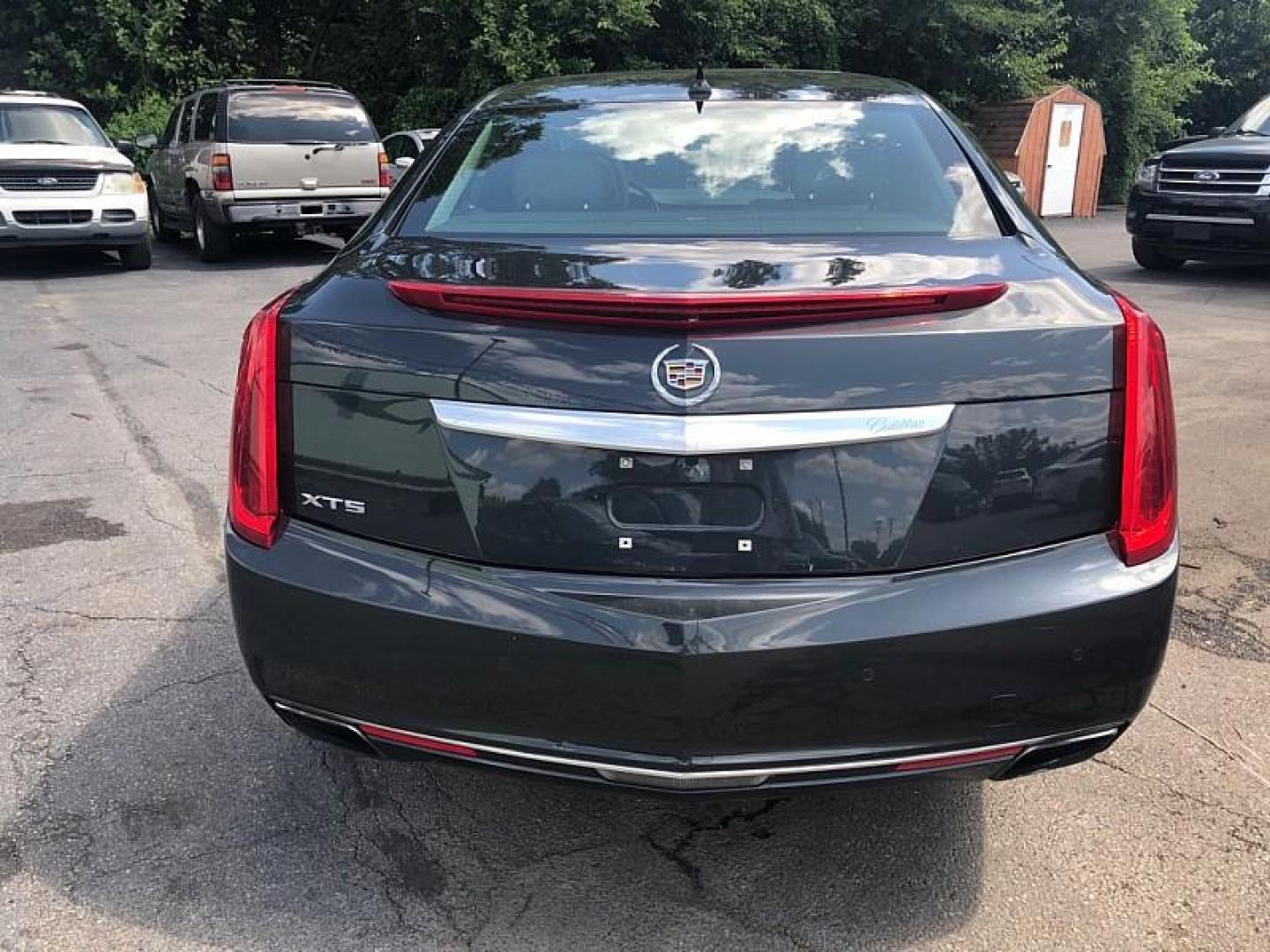 2014 Gray /TAN Cadillac XTS Premium FWD (2G61P5S34E9) with an 3.6L V6 DOHC 24V engine, 6-Speed Automatic transmission, located at 3304 Woodville Road, Northwood, OH, 43619, (419) 210-8019, 41.612694, -83.480743 - We are #1 Auto Loan Dealer for Good Bad or No Credit we have hundreds of vehicles to choose from, stop on in or just fill out our online application to get approved for auto financing and see your credit score for free by visiting our website today. We have Low Payment Options and Terms Available - Photo#3