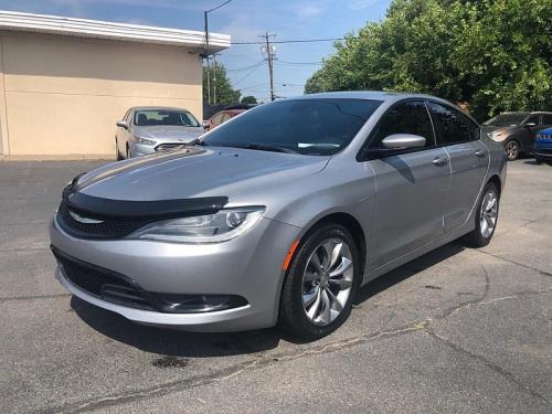 2015 Chrysler 200 SEDAN 4-DR