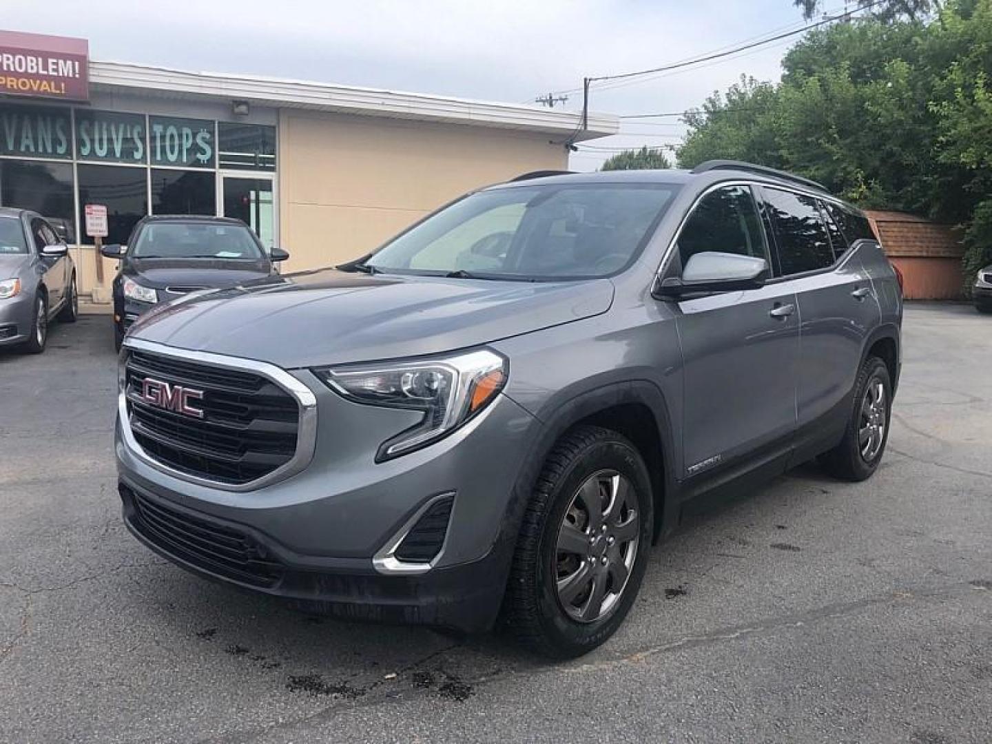 2018 GRAY /BLACK GMC Terrain SLE AWD (3GKALTEV6JL) with an 1.4L L4 DOHC 16V TURBO engine, 6A transmission, located at 3304 Woodville Road, Northwood, OH, 43619, (419) 210-8019, 41.612694, -83.480743 - We are #1 Auto Loan Dealer for Good Bad or No Credit we have hundreds of vehicles to choose from, stop on in or just fill out our online application to get approved for auto financing and see your credit score for free by visiting our website today. We have Low Payment Options and Terms Available - Photo#0