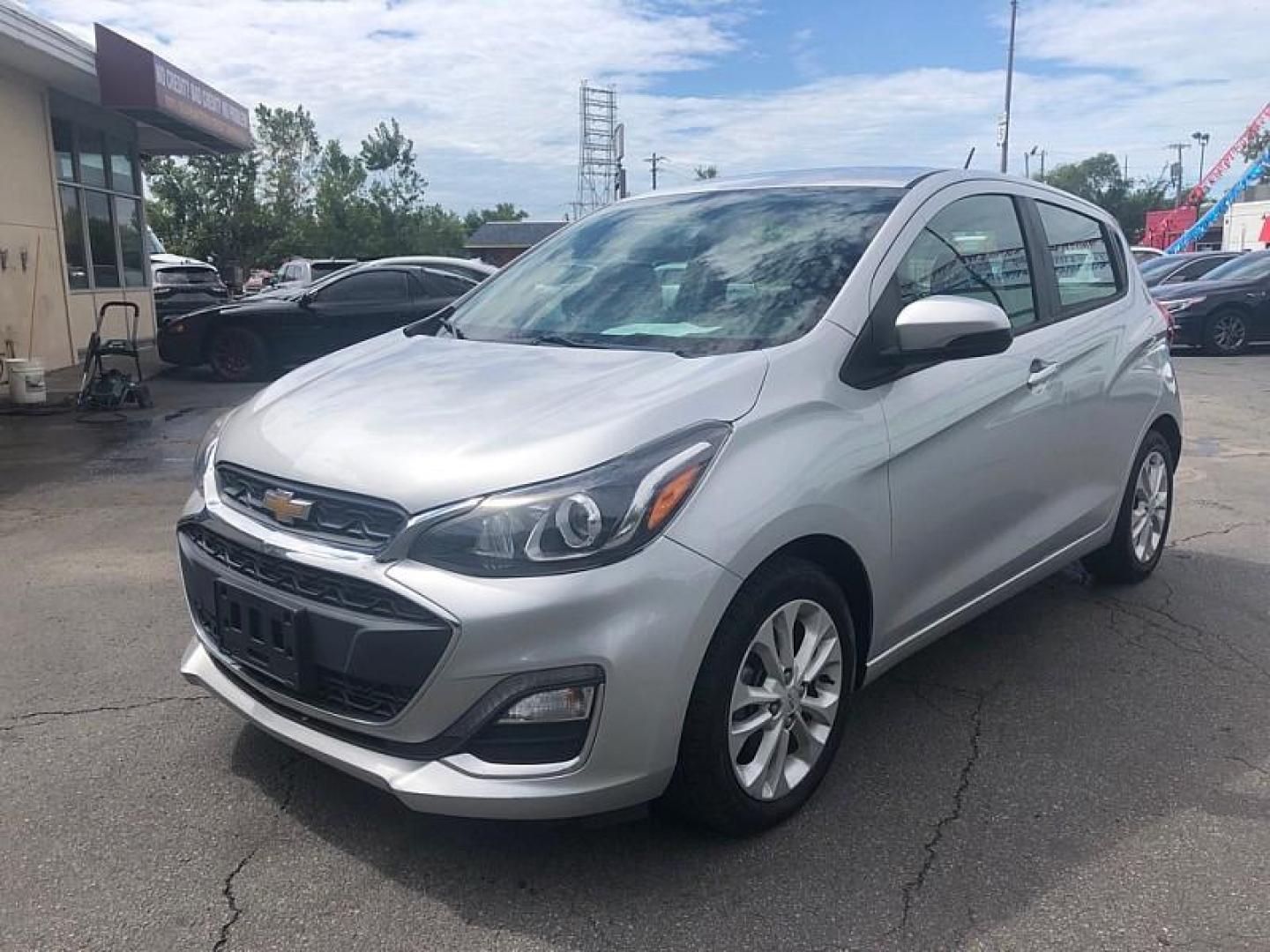 2020 SILVER /GREY Chevrolet Spark 1LT CVT (KL8CD6SA1LC) with an 1.4L L4 16V DOHC engine, CVT transmission, located at 3304 Woodville Road, Northwood, OH, 43619, (419) 210-8019, 41.612694, -83.480743 - Photo#0