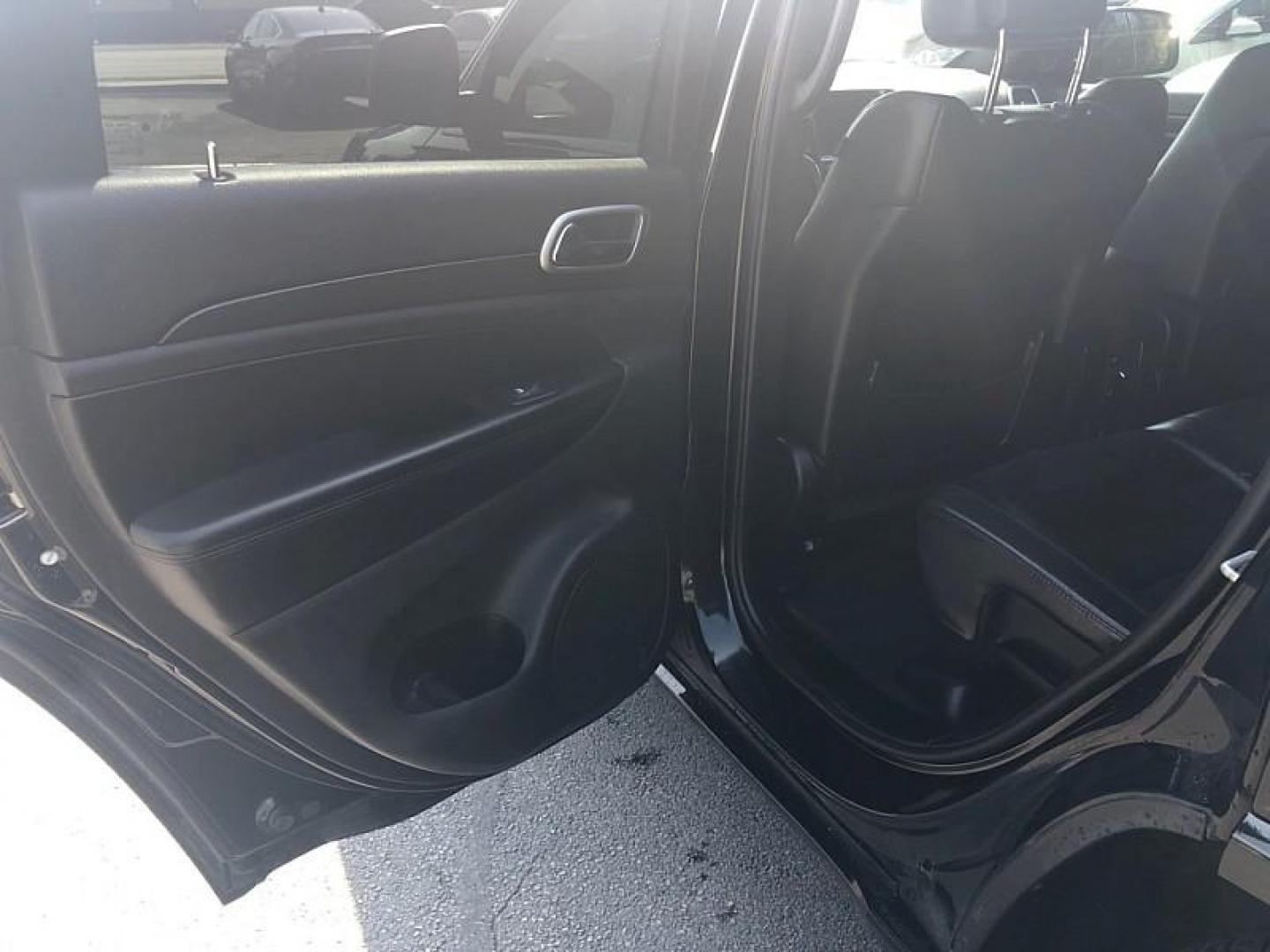 2018 BLACK /BLACK Jeep Grand Cherokee Laredo 4WD (1C4RJFAG8JC) with an 3.6L V6 DOHC 24V engine, 8A transmission, located at 3304 Woodville Road, Northwood, OH, 43619, (419) 210-8019, 41.612694, -83.480743 - Your #1 Destination for Auto Loans and mdash;No Matter Your Credit!At our dealership, we cater to everyone and mdash;whether you have good, bad, or no credit. With hundreds of vehicles to choose from, you can easily find the perfect car, truck, or SUV that fits your needs.Get Approved Today!Visit ou - Photo#10