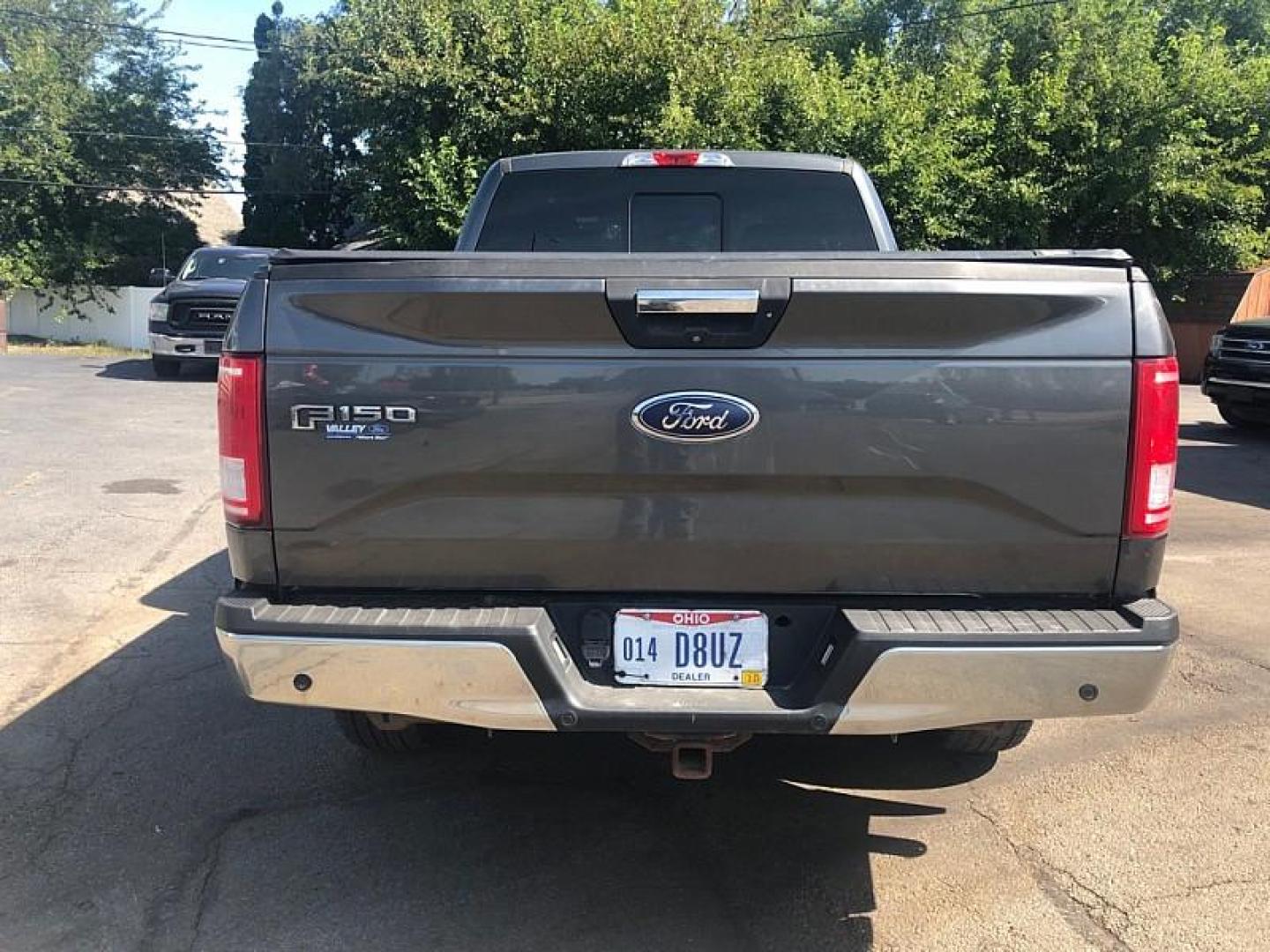 2017 GRAY /GREY Ford F-150 XL SuperCrew 6.5-ft. Bed 4WD (1FTFW1EF5HF) with an 5.0L V8 engine, 6A transmission, located at 3304 Woodville Road, Northwood, OH, 43619, (419) 210-8019, 41.612694, -83.480743 - Your #1 Destination for Auto Loans and mdash;No Matter Your Credit!At our dealership, we cater to everyone and mdash;whether you have good, bad, or no credit. With hundreds of vehicles to choose from, you can easily find the perfect car, truck, or SUV that fits your needs.Get Approved Today!Visit ou - Photo#3