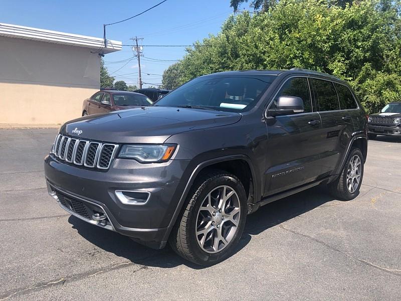 photo of 2018 Jeep Grand Cherokee SPORT UTILITY 4-DR