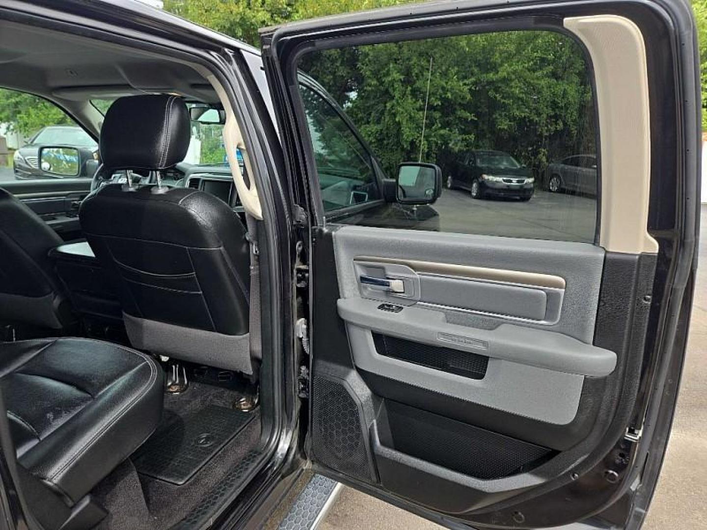 2017 GRAY /BLACK RAM 1500 SLT Crew Cab SWB 4WD (1C6RR7LT9HS) with an 5.7L V8 OHV 16V engine, 8A transmission, located at 3304 Woodville Road, Northwood, OH, 43619, (419) 210-8019, 41.612694, -83.480743 - We are #1 Auto Loan Dealer for Good Bad or No Credit we have hundreds of vehicles to choose from, stop on in or just fill out our online application to get approved for auto financing and see your credit score for free by visiting our website today. We have Low Payment Options and Terms Available - Photo#12