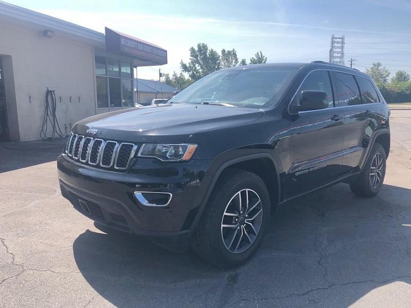 2020 BLACK /BLACK Jeep Grand Cherokee Laredo 4WD (1C4RJFAG3LC) with an 3.6L V6 DOHC 24V engine, 8A transmission, located at 3304 Woodville Road, Northwood, OH, 43619, (419) 210-8019, 41.612694, -83.480743 - Photo#0