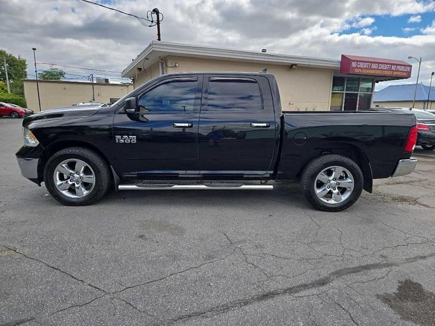 2015 BLACK /GRAY RAM 1500 SLT Crew Cab SWB 4WD (1C6RR7LG9FS) with an 3.6L V6 DOHC 24V FFV engine, 6-Speed Automatic transmission, located at 3304 Woodville Road, Northwood, OH, 43619, (419) 210-8019, 41.612694, -83.480743 - We are #1 Auto Loan Dealer for Good Bad or No Credit we have hundreds of vehicles to choose from, stop on in or just fill out our online application to get approved for auto financing and see your credit score for free by visiting our website today. We have Low Payment Options and Terms Available - Photo#1