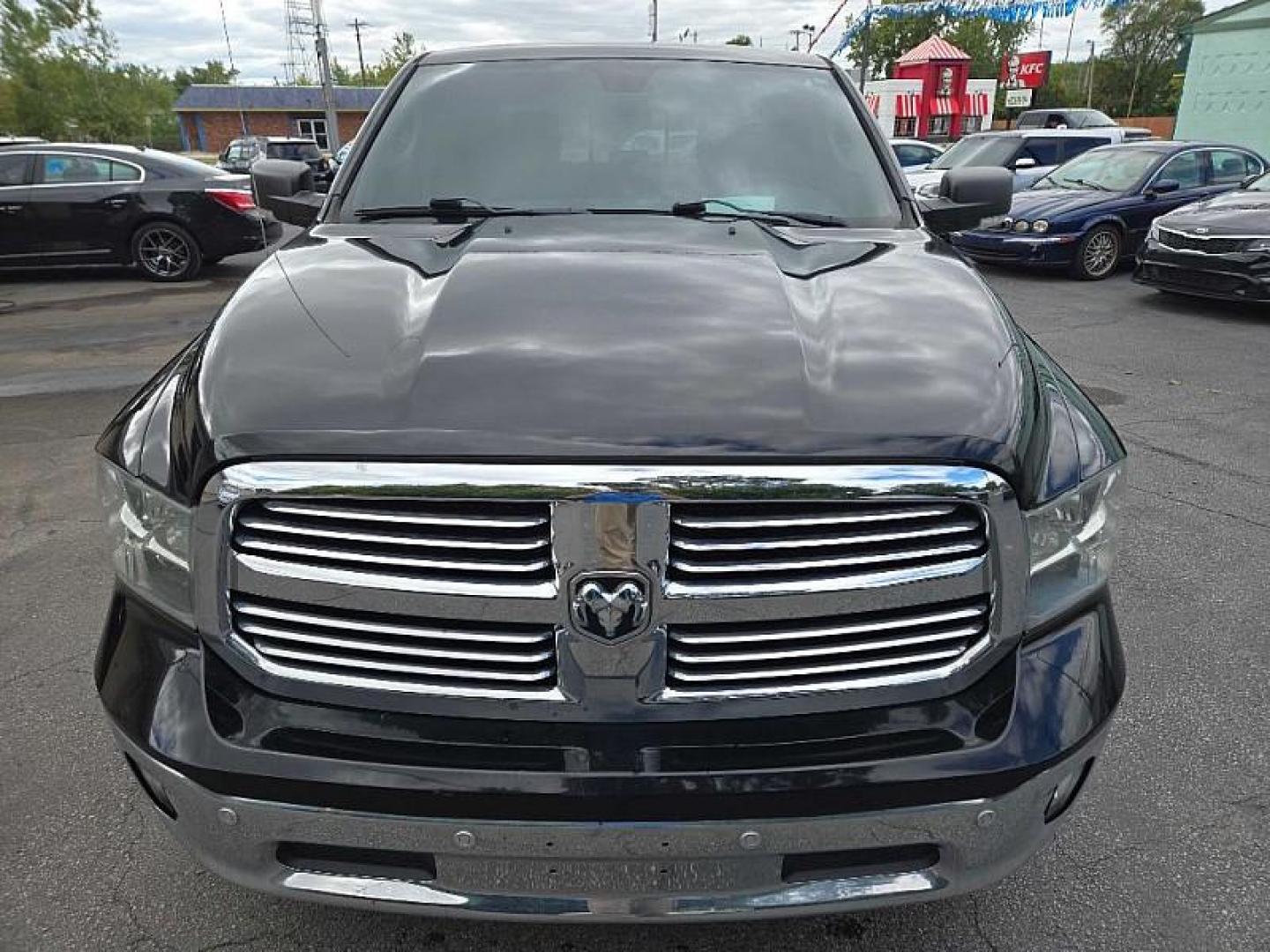 2015 BLACK /GRAY RAM 1500 SLT Crew Cab SWB 4WD (1C6RR7LG9FS) with an 3.6L V6 DOHC 24V FFV engine, 6-Speed Automatic transmission, located at 3304 Woodville Road, Northwood, OH, 43619, (419) 210-8019, 41.612694, -83.480743 - We are #1 Auto Loan Dealer for Good Bad or No Credit we have hundreds of vehicles to choose from, stop on in or just fill out our online application to get approved for auto financing and see your credit score for free by visiting our website today. We have Low Payment Options and Terms Available - Photo#7