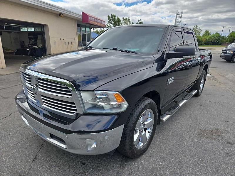 photo of 2015 RAM 1500 CREW CAB PICKUP 4-DR