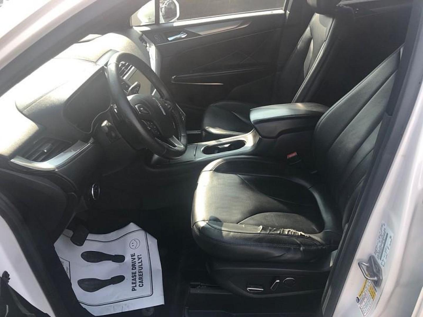 2016 WHITE /BLACK Lincoln MKC Premiere FWD (5LMCJ1C95GU) with an 2.0L L4 DOHC 16V engine, 6-Speed Automatic transmission, located at 3304 Woodville Road, Northwood, OH, 43619, (419) 210-8019, 41.612694, -83.480743 - We are #1 Auto Loan Dealer for Good Bad or No Credit we have hundreds of vehicles to choose from, stop on in or just fill out our online application to get approved for auto financing and see your credit score for free by visiting our website today. We have Low Payment Options and Terms Available - Photo#9