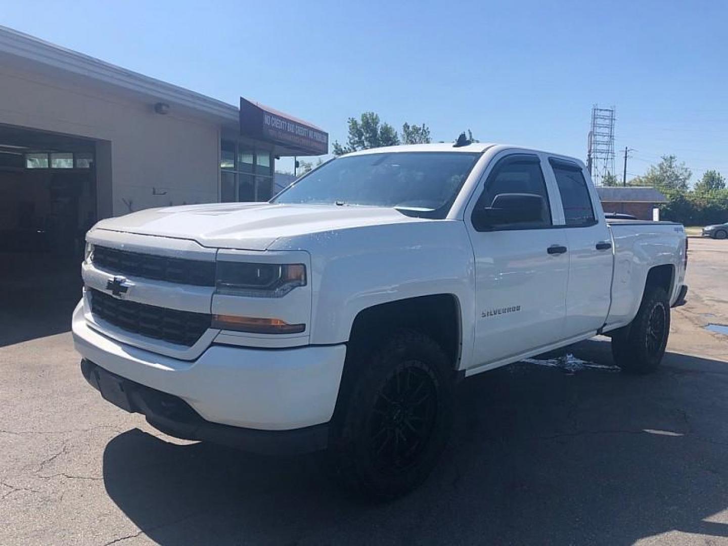 2017 WHITE /GREY Chevrolet Silverado 1500 Work Truck Double Cab 4WD (1GCVKPEC1HZ) with an 5.3L V8 OHV 16V engine, 6A transmission, located at 3304 Woodville Road, Northwood, OH, 43619, (419) 210-8019, 41.612694, -83.480743 - Photo#0