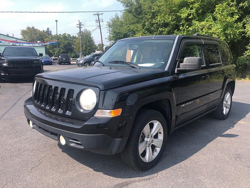 photo of 2014 Jeep Patriot Latitude 4WD