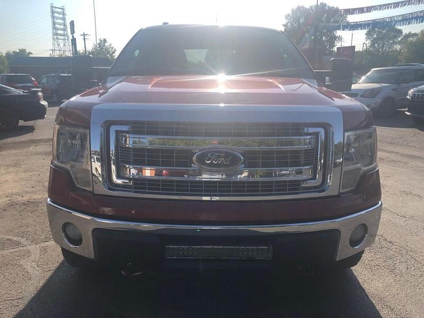 2013 MAROON /GREY Ford F-150 XLT SuperCrew 6.5-ft. Bed 4WD (1FTFW1EF5DF) with an 5.0L V8 engine, 6-Speed Automatic transmission, located at 3304 Woodville Road, Northwood, OH, 43619, (419) 210-8019, 41.612694, -83.480743 - We are #1 Auto Loan Dealer for Good Bad or No Credit we have hundreds of vehicles to choose from, stop on in or just fill out our online application to get approved for auto financing and see your credit score for free by visiting our website today. We have Low Payment Options and Terms Available - Photo#7