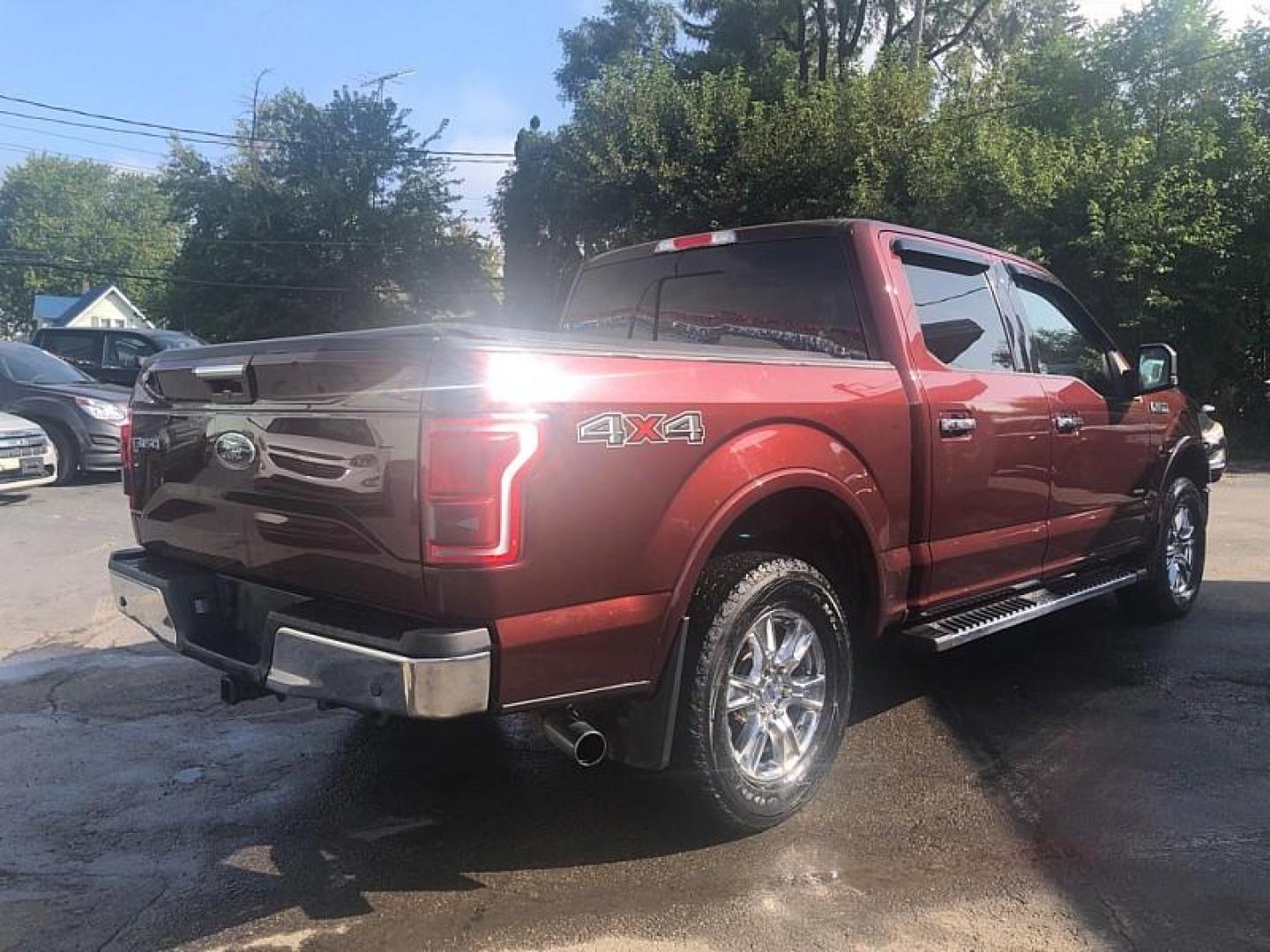 2016 BROWN /BLACK Ford F-150 XLT SuperCrew 6.5-ft. Bed 4WD (1FTEW1EG8GF) with an 3.5L V6 TURBO engine, 6A transmission, located at 3304 Woodville Road, Northwood, OH, 43619, (419) 210-8019, 41.612694, -83.480743 - We are #1 Auto Loan Dealer for Good Bad or No Credit we have hundreds of vehicles to choose from, stop on in or just fill out our online application to get approved for auto financing and see your credit score for free by visiting our website today. We have Low Payment Options and Terms Available - Photo#4