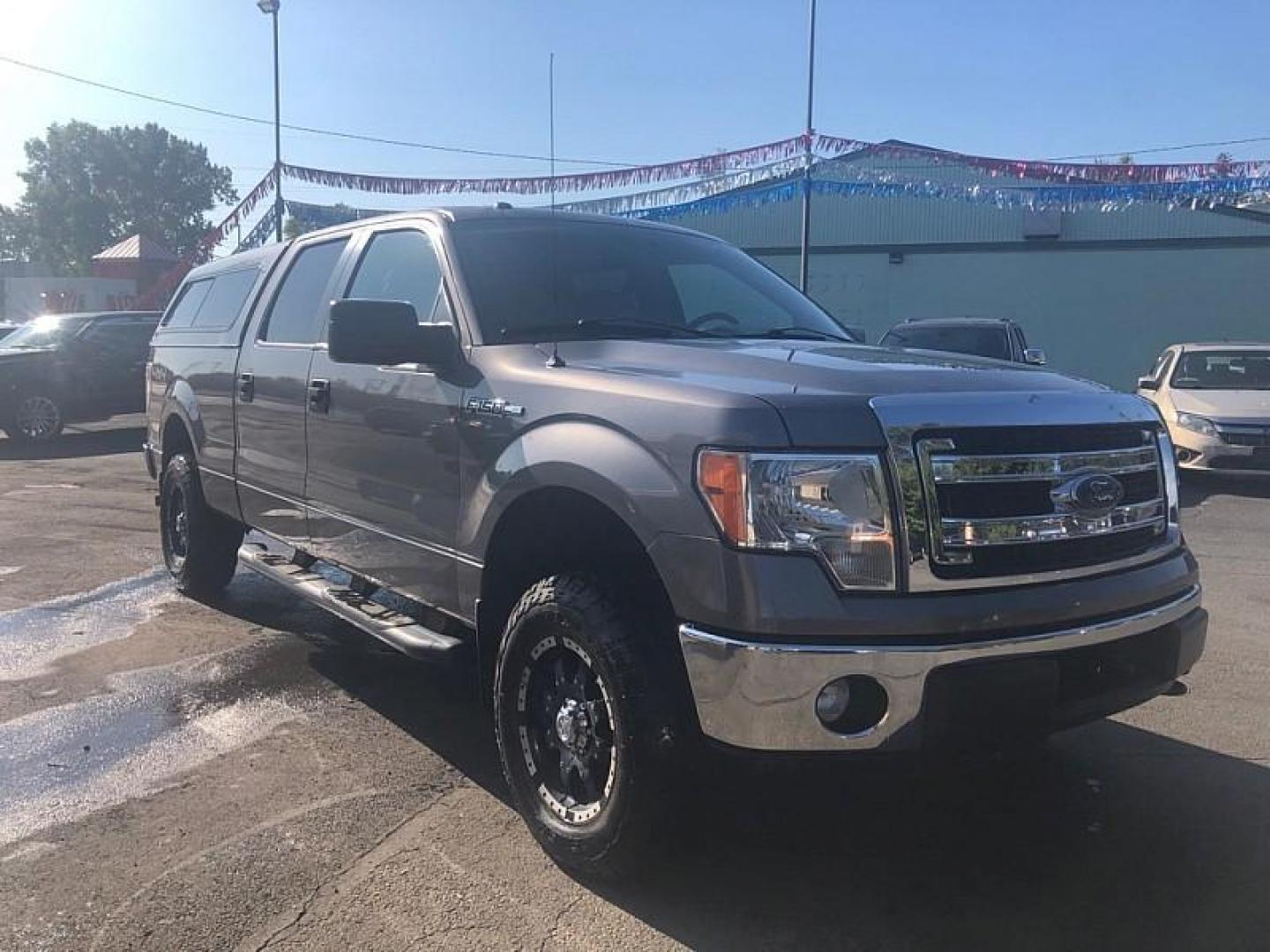 2014 GRAY /GREY Ford F-150 XL SuperCrew 5.5-ft. Bed 4WD (1FTFW1EF0EK) with an 5.0L V8 engine, 6-Speed Automatic transmission, located at 3304 Woodville Road, Northwood, OH, 43619, (419) 210-8019, 41.612694, -83.480743 - We are #1 Auto Loan Dealer for Good Bad or No Credit we have hundreds of vehicles to choose from, stop on in or just fill out our online application to get approved for auto financing and see your credit score for free by visiting our website today. We have Low Payment Options and Terms Available - Photo#6