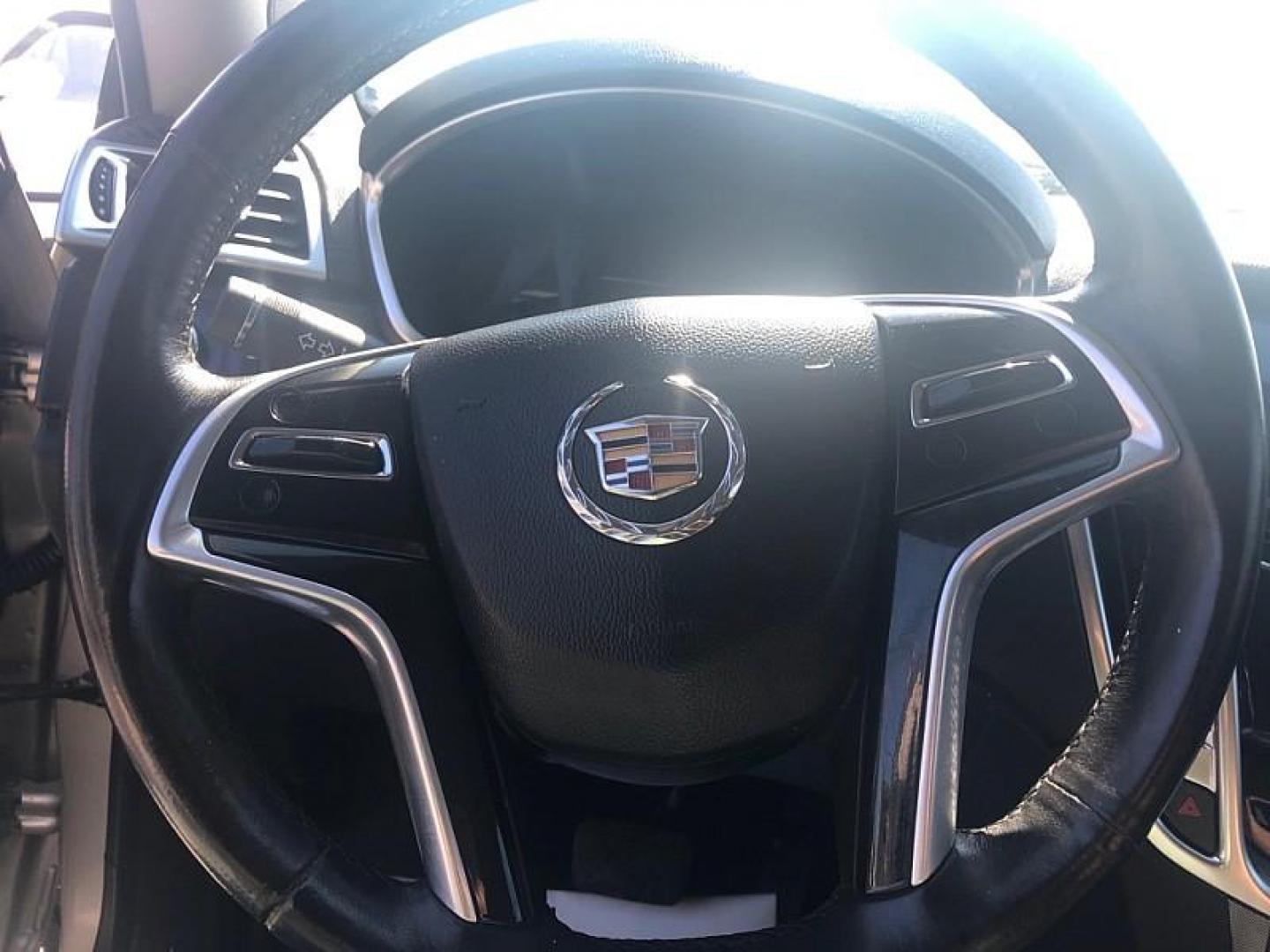 2016 GOLD /BLACK Cadillac SRX Standard FWD (3GYFNAE3XGS) with an 3.6L V6 DOHC 24V FFV engine, 6A transmission, located at 3304 Woodville Road, Northwood, OH, 43619, (419) 210-8019, 41.612694, -83.480743 - Photo#18