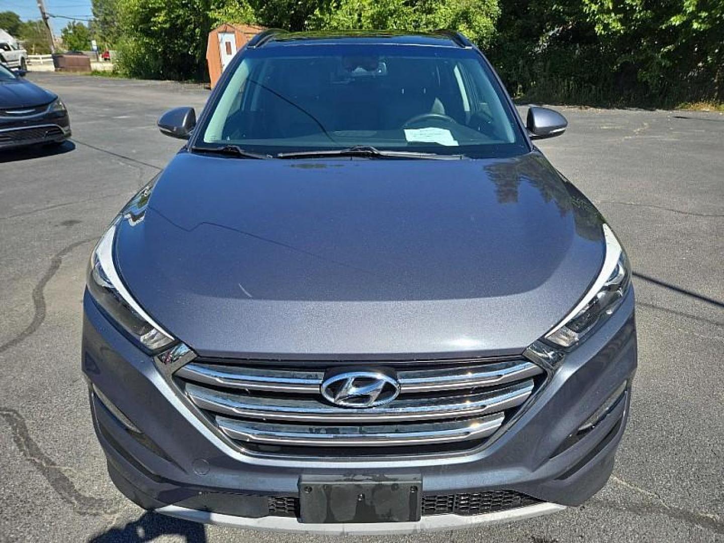 2017 GRAY /BLACK Hyundai Tucson Eco AWD (KM8J3CA2XHU) with an 1.6L L4 DOHC 16V engine, 7A transmission, located at 3304 Woodville Road, Northwood, OH, 43619, (419) 210-8019, 41.612694, -83.480743 - We are #1 Auto Loan Dealer for Good Bad or No Credit we have hundreds of vehicles to choose from, stop on in or just fill out our online application to get approved for auto financing and see your credit score for free by visiting our website today. We have Low Payment Options and Terms Available - Photo#7