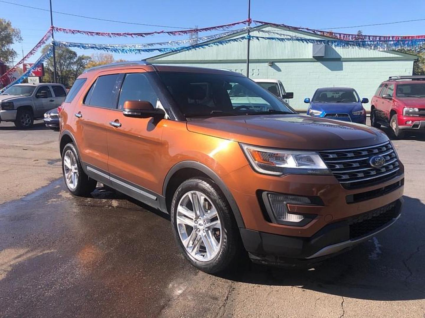 2017 ORANGE /BLACK Ford Explorer Limited 4WD (1FM5K8F87HG) with an 3.5L V6 DOHC 24V engine, 6A transmission, located at 3304 Woodville Road, Northwood, OH, 43619, (419) 210-8019, 41.612694, -83.480743 - We are #1 Auto Loan Dealer for Good Bad or No Credit we have hundreds of vehicles to choose from, stop on in or just fill out our online application to get approved for auto financing and see your credit score for free by visiting our website today. We have Low Payment Options and Terms Available - Photo#6