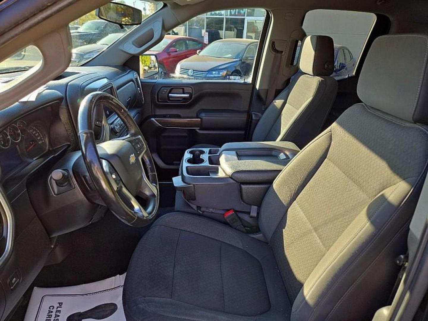 2019 BLACK /BLACK Chevrolet Silverado 1500 LT Double Cab 4WD (1GCRYDED8KZ) with an 5.3L V8 OHV 16V engine, 6A transmission, located at 3304 Woodville Road, Northwood, OH, 43619, (419) 210-8019, 41.612694, -83.480743 - We are #1 Auto Loan Dealer for Good Bad or No Credit we have hundreds of vehicles to choose from, stop on in or just fill out our online application to get approved for auto financing and see your credit score for free by visiting our website today. We have Low Payment Options and Terms Available - Photo#9