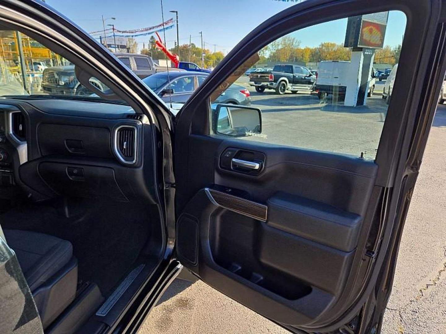 2019 BLACK /BLACK Chevrolet Silverado 1500 LT Double Cab 4WD (1GCRYDED8KZ) with an 5.3L V8 OHV 16V engine, 6A transmission, located at 3304 Woodville Road, Northwood, OH, 43619, (419) 210-8019, 41.612694, -83.480743 - We are #1 Auto Loan Dealer for Good Bad or No Credit we have hundreds of vehicles to choose from, stop on in or just fill out our online application to get approved for auto financing and see your credit score for free by visiting our website today. We have Low Payment Options and Terms Available - Photo#14