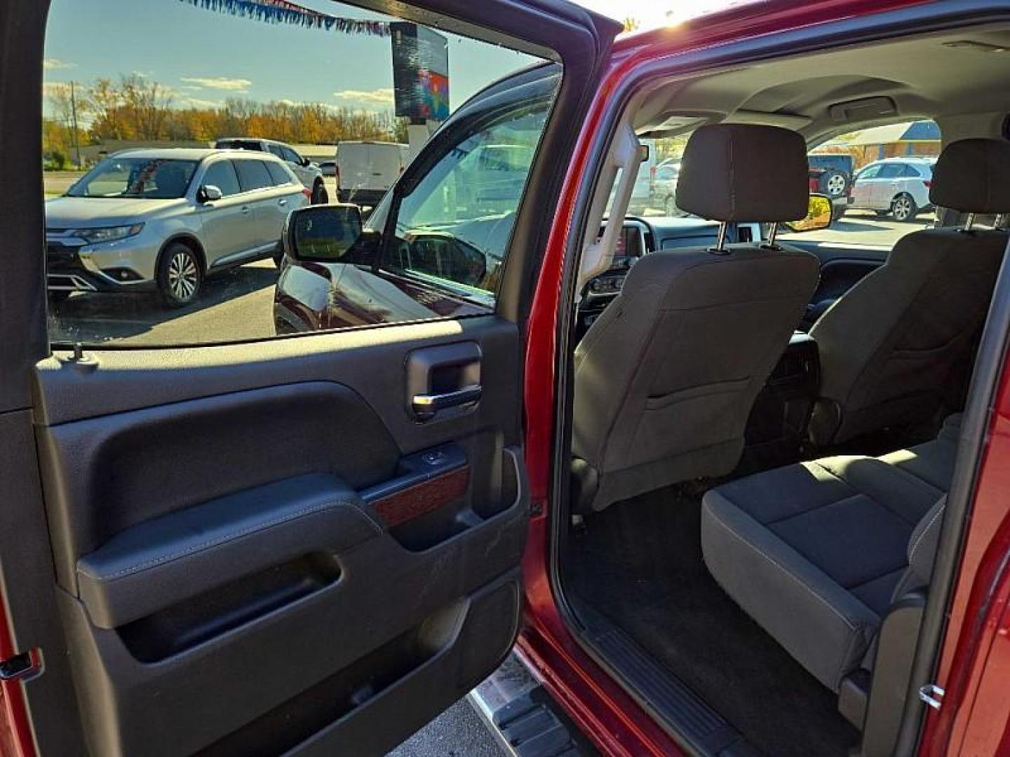 2016 RED /BLACK GMC Sierra 1500 SLE Crew Cab Long Box 4WD (3GTU2MEC3GG) with an 5.3L V8 OHV 16V engine, 6A transmission, located at 3304 Woodville Road, Northwood, OH, 43619, (419) 210-8019, 41.612694, -83.480743 - We are #1 Auto Loan Dealer for Good Bad or No Credit we have hundreds of vehicles to choose from, stop on in or just fill out our online application to get approved for auto financing and see your credit score for free by visiting our website today. We have Low Payment Options and Terms Available - Photo#10