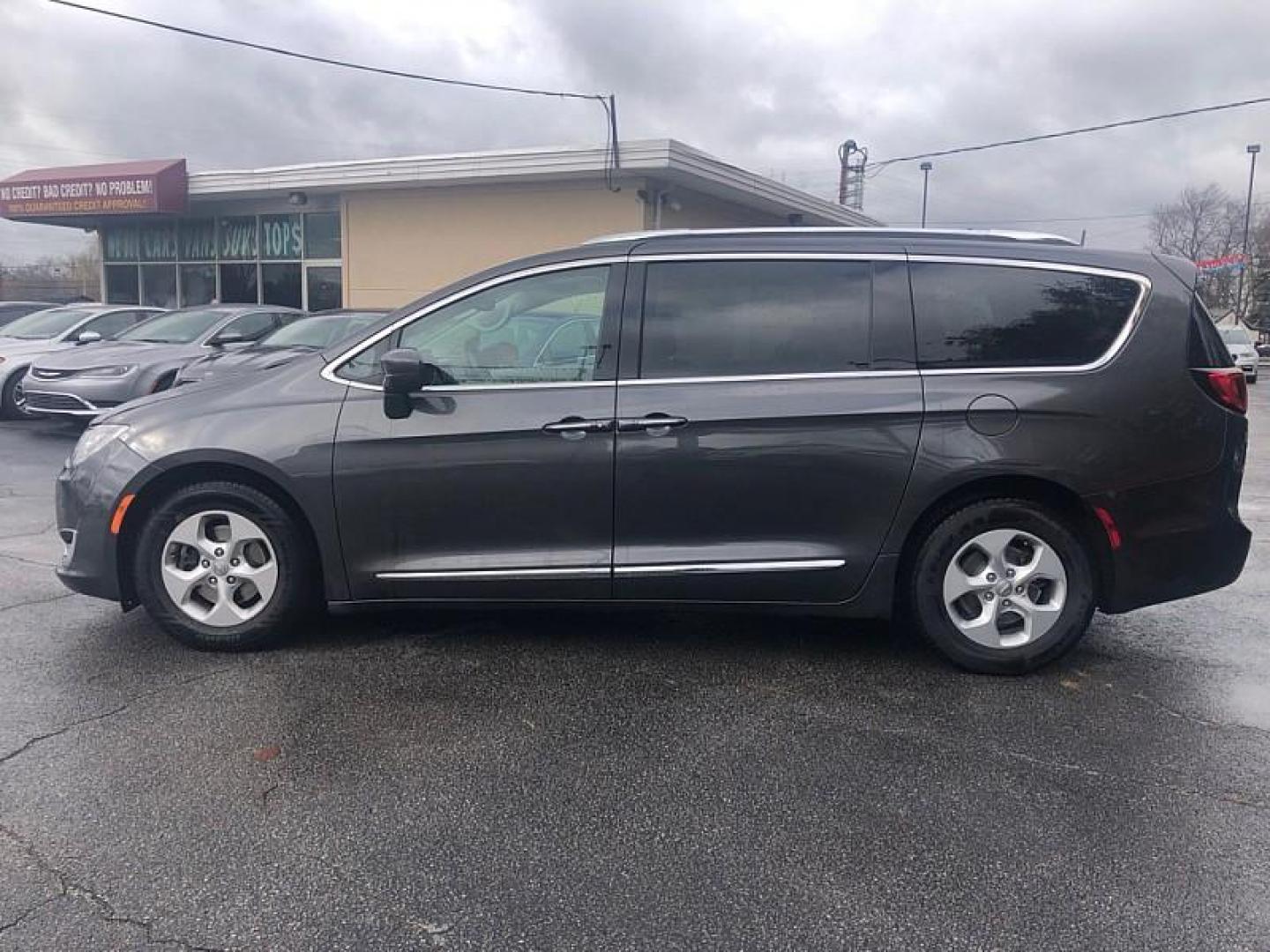 2017 GREY /BLACK Chrysler Pacifica Touring-L Plus (2C4RC1EG0HR) with an 3.6L V6 DOHC 24V engine, 9A transmission, located at 3304 Woodville Road, Northwood, OH, 43619, (419) 210-8019, 41.612694, -83.480743 - Your #1 Destination for Auto Loans and mdash;No Matter Your Credit!At our dealership, we cater to everyone and mdash;whether you have good, bad, or no credit. With hundreds of vehicles to choose from, you can easily find the perfect car, truck, or SUV that fits your needs.Get Approved Today!Visit ou - Photo#1