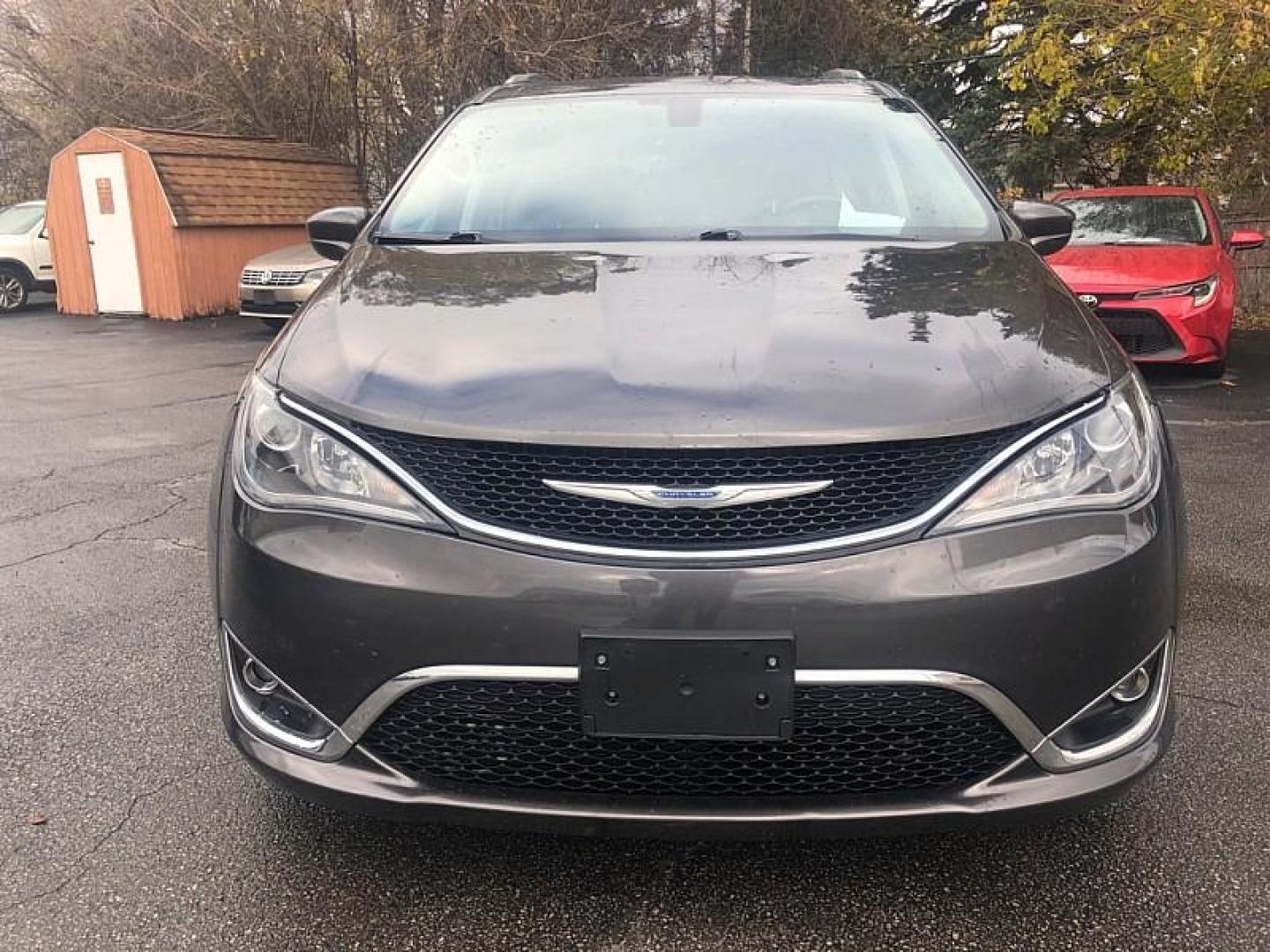 2017 GREY /BLACK Chrysler Pacifica Touring-L Plus (2C4RC1EG0HR) with an 3.6L V6 DOHC 24V engine, 9A transmission, located at 3304 Woodville Road, Northwood, OH, 43619, (419) 210-8019, 41.612694, -83.480743 - Your #1 Destination for Auto Loans and mdash;No Matter Your Credit!At our dealership, we cater to everyone and mdash;whether you have good, bad, or no credit. With hundreds of vehicles to choose from, you can easily find the perfect car, truck, or SUV that fits your needs.Get Approved Today!Visit ou - Photo#7